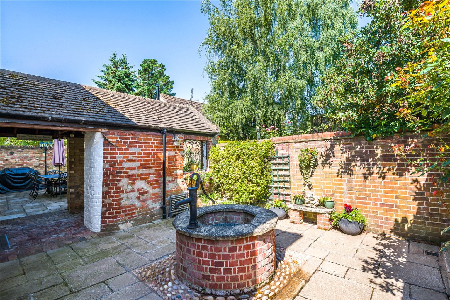 4 bed detached house for sale in Main Street, Huntingdon 2