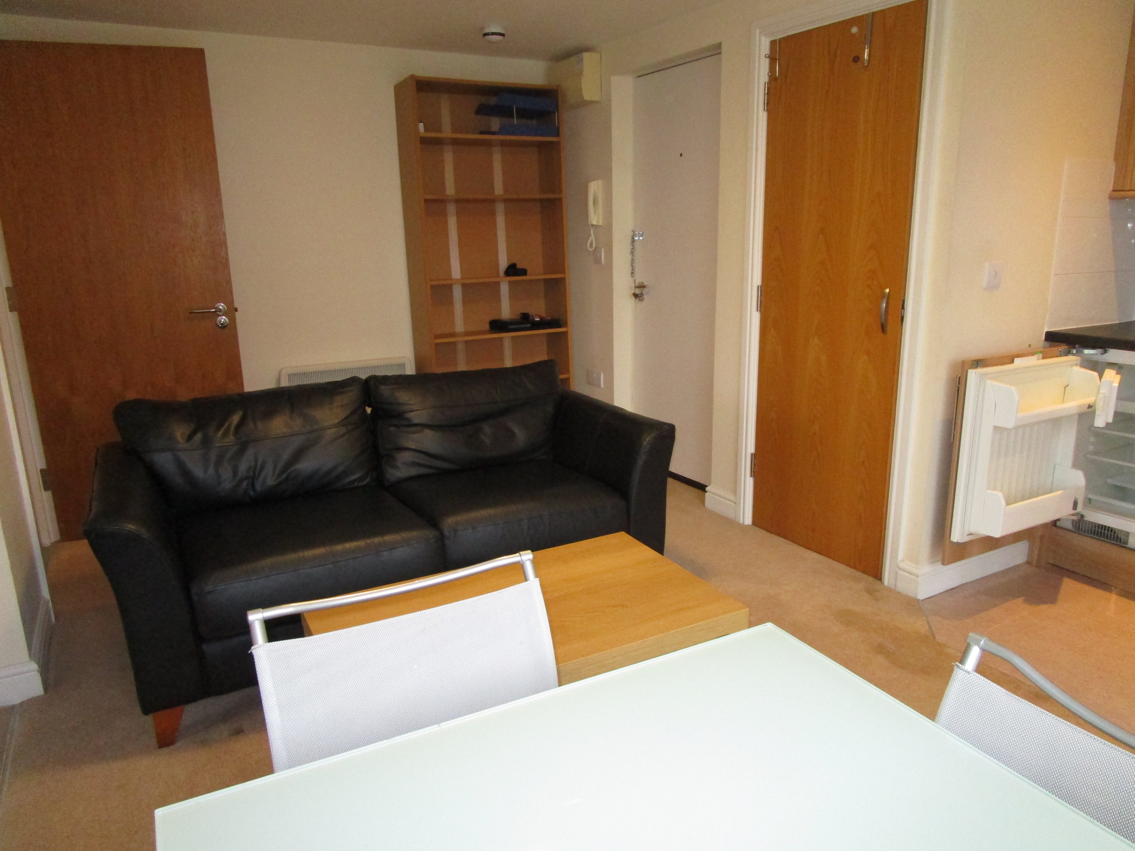 Studio flat to rent in Cotham Lawn Road, Cotham  - Property Image 6