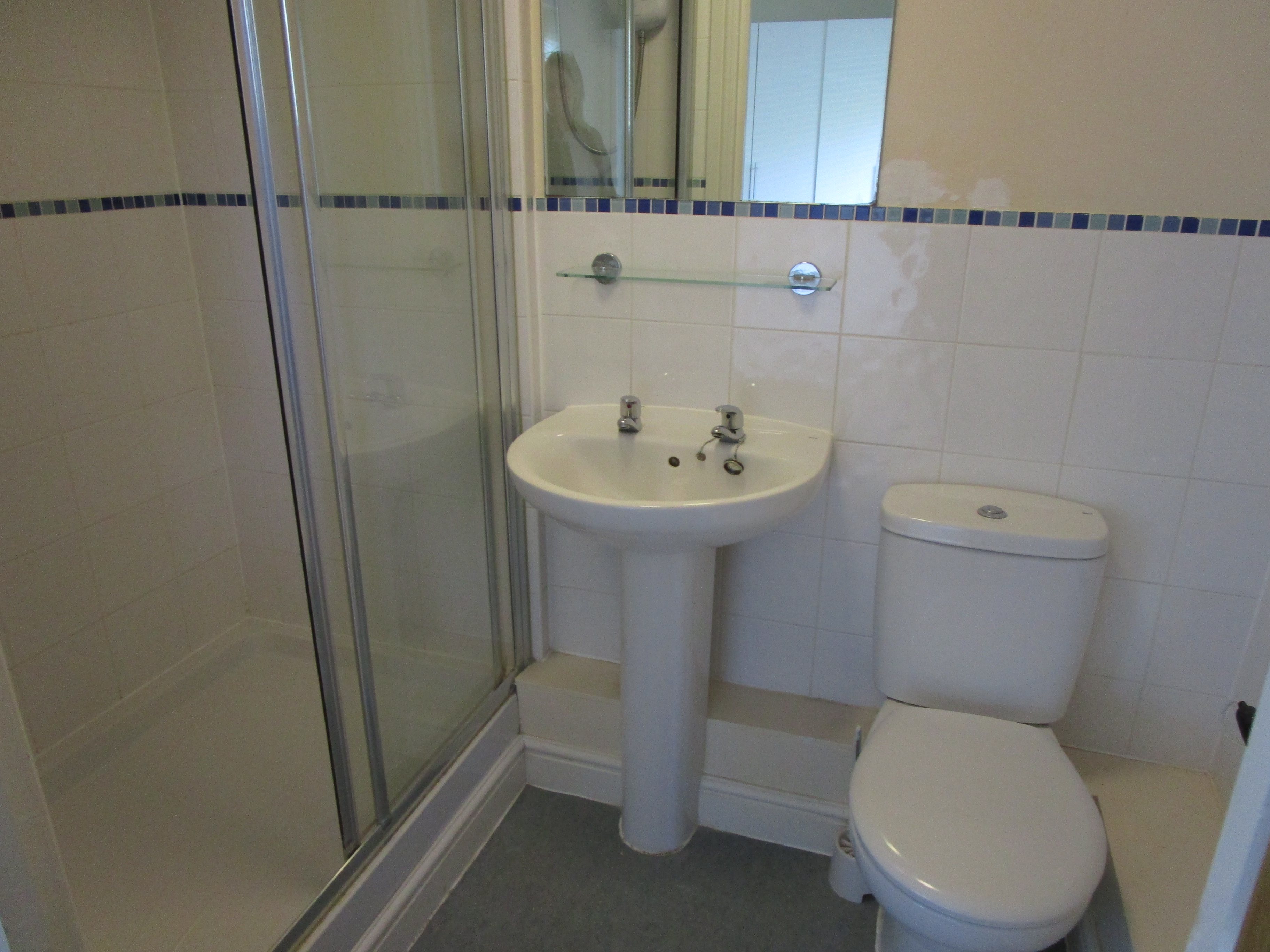 Studio flat to rent in Cotham Lawn Road, Cotham  - Property Image 6