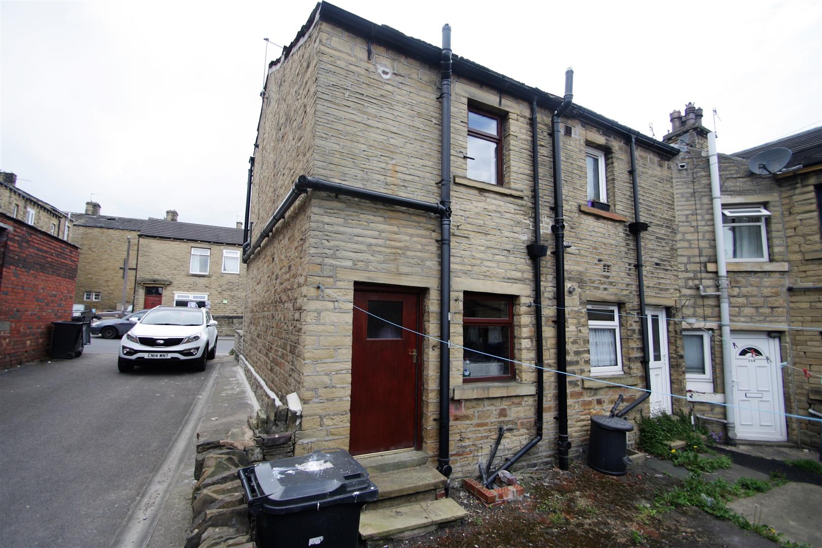 2 bed end of terrace house to rent in Victoria Place, Brighouse  - Property Image 8