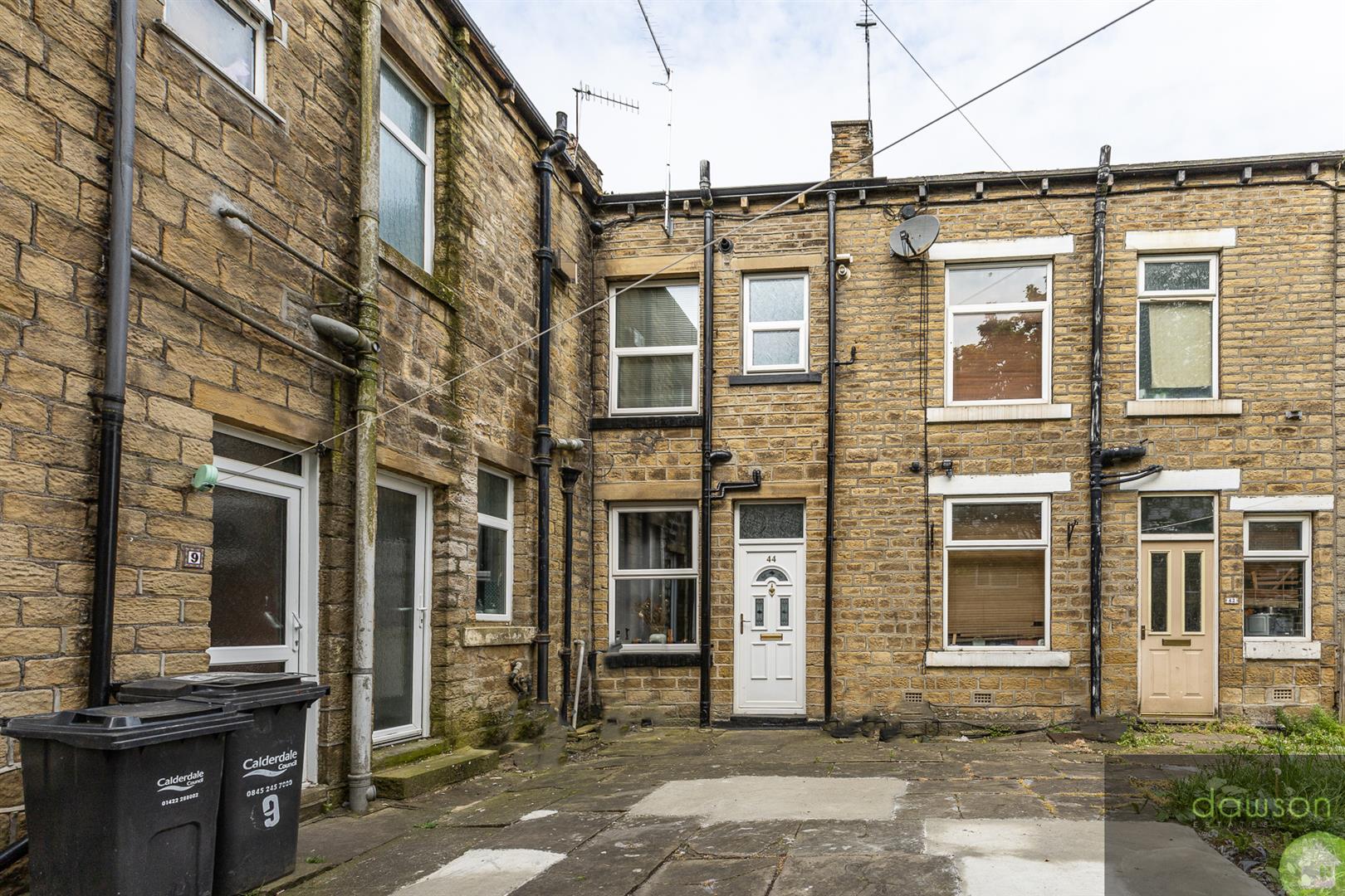 1 bed terraced house for sale in Albion Street, Elland, HX5 
