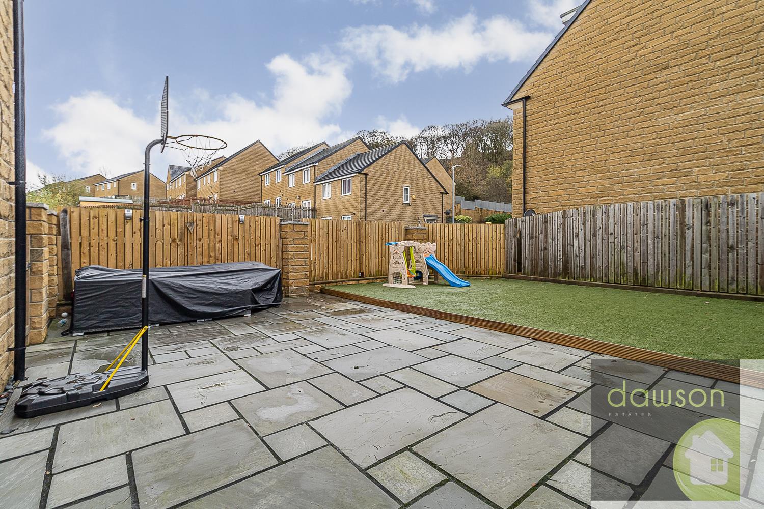 3 bed town house for sale in Admiral Way, Halifax  - Property Image 28