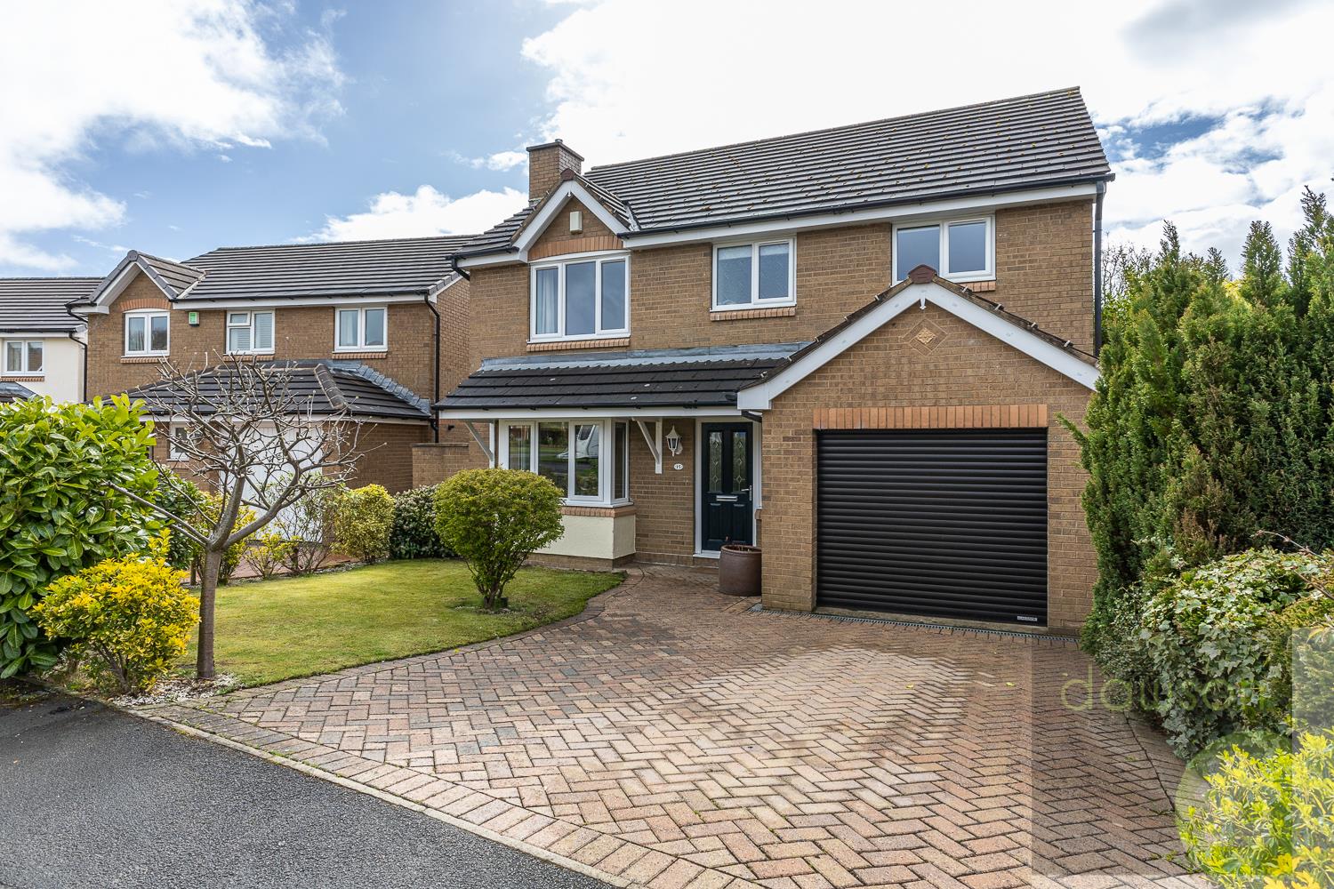 4 bed detached house for sale in Grantley Place, Huddersfield  - Property Image 1