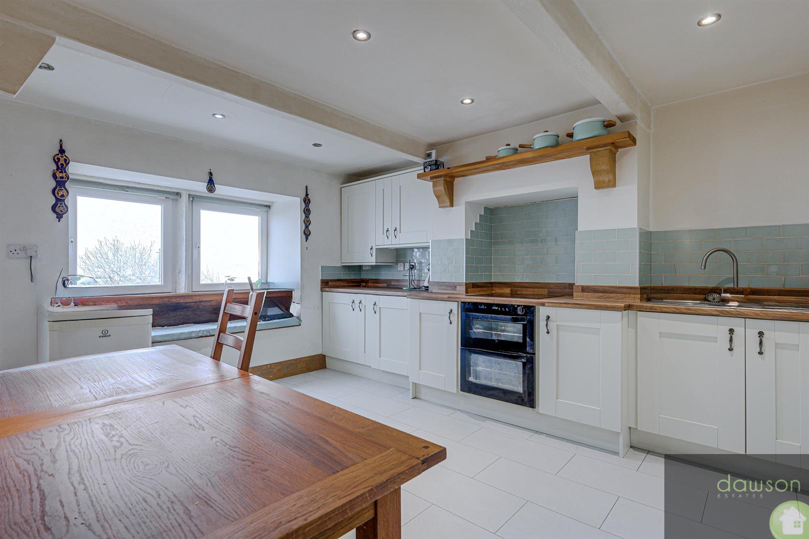 3 bed semi-detached house for sale in Rochdale Road, Halifax  - Property Image 6