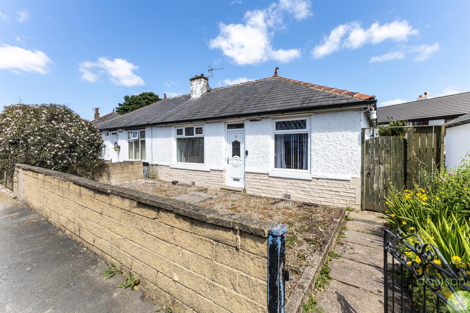 2 bed semi-detached bungalow for sale in Bankfield Gardens, Halifax  - Property Image 1