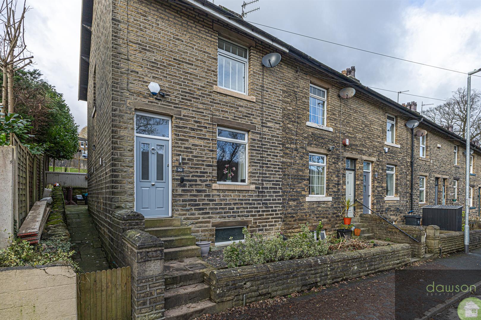 3 bed end of terrace house for sale in Oldham Road, Rishworth - Property Image 1