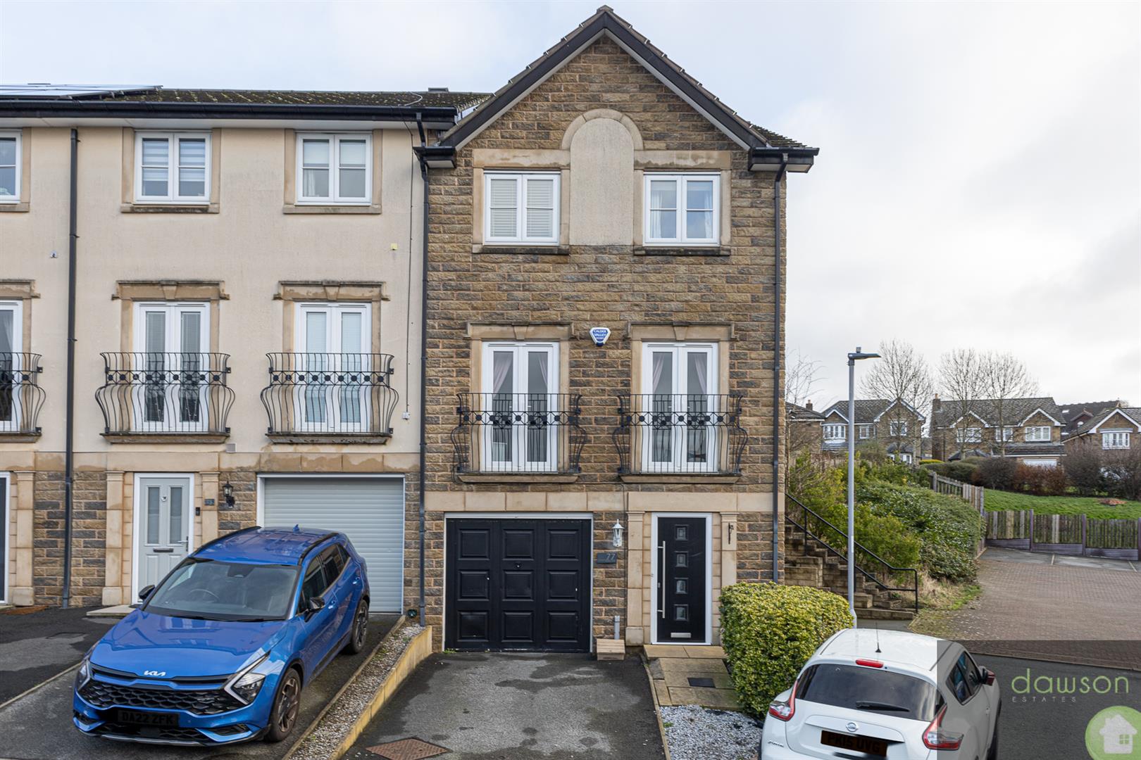 4 bed town house for sale in Hudson View, Bradford - Property Image 1