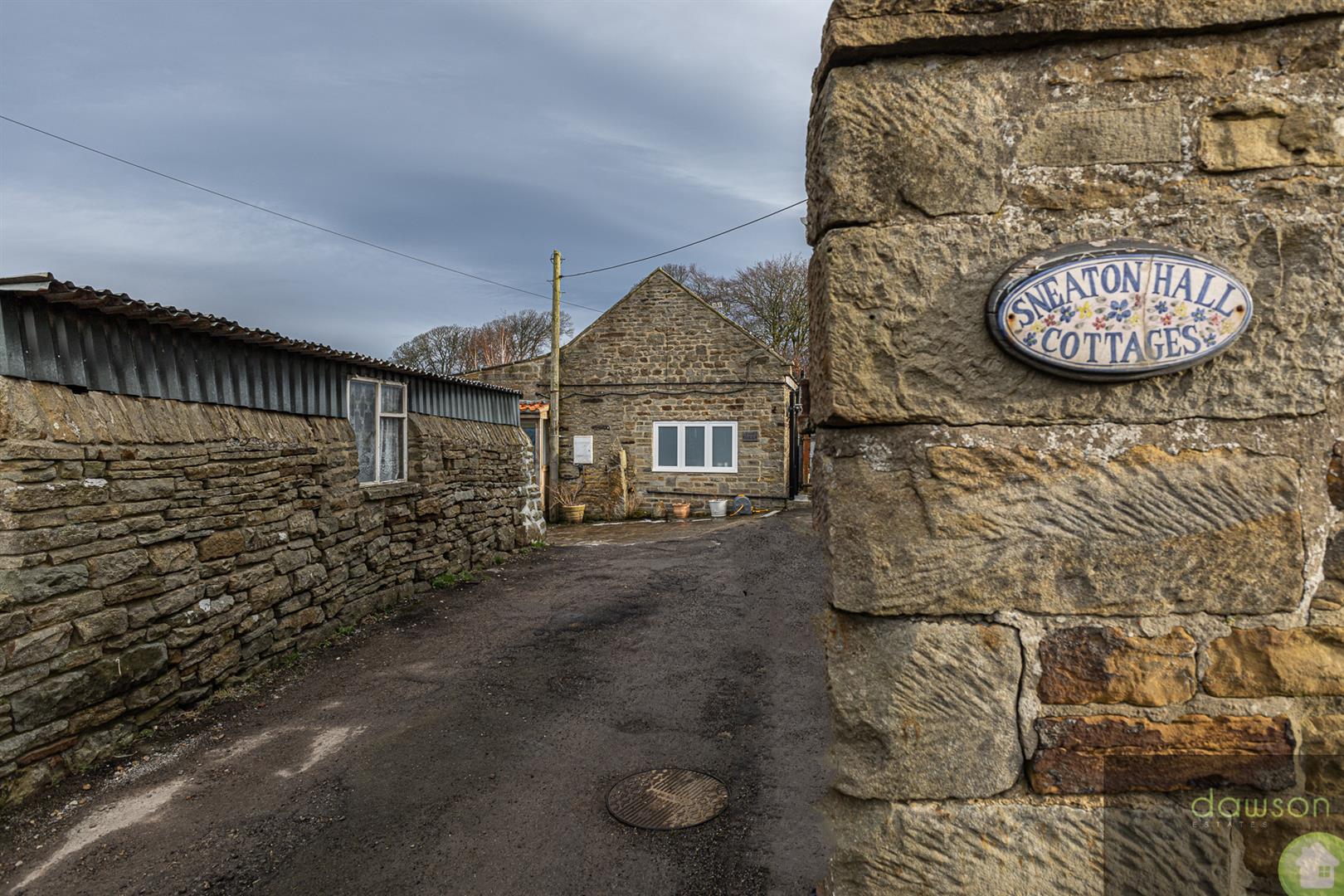 2 bed cottage for sale in Sneaton Cottages, Whitby  - Property Image 15