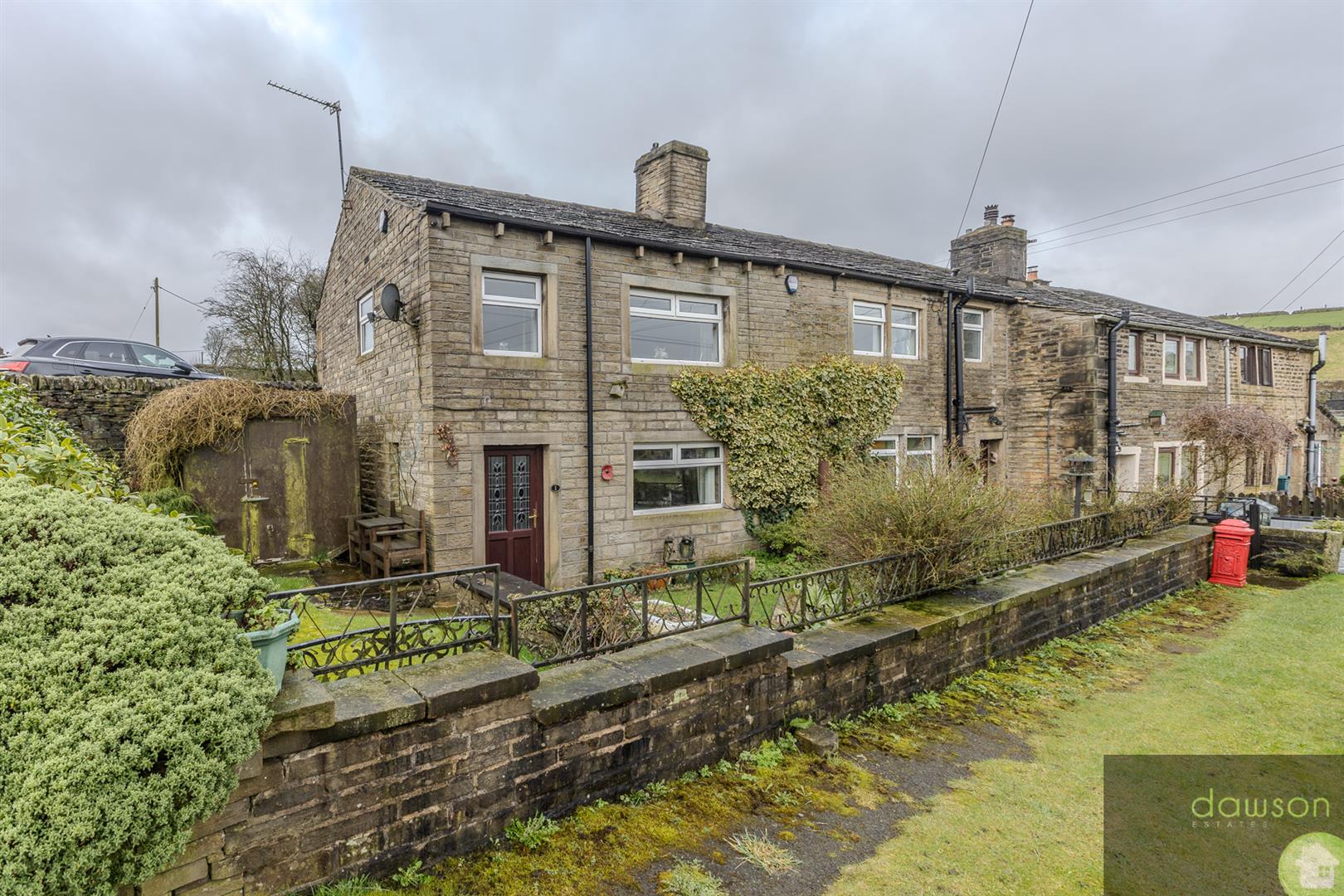 3 bed cottage for sale in Greengate Head, Halifax - Property Image 1