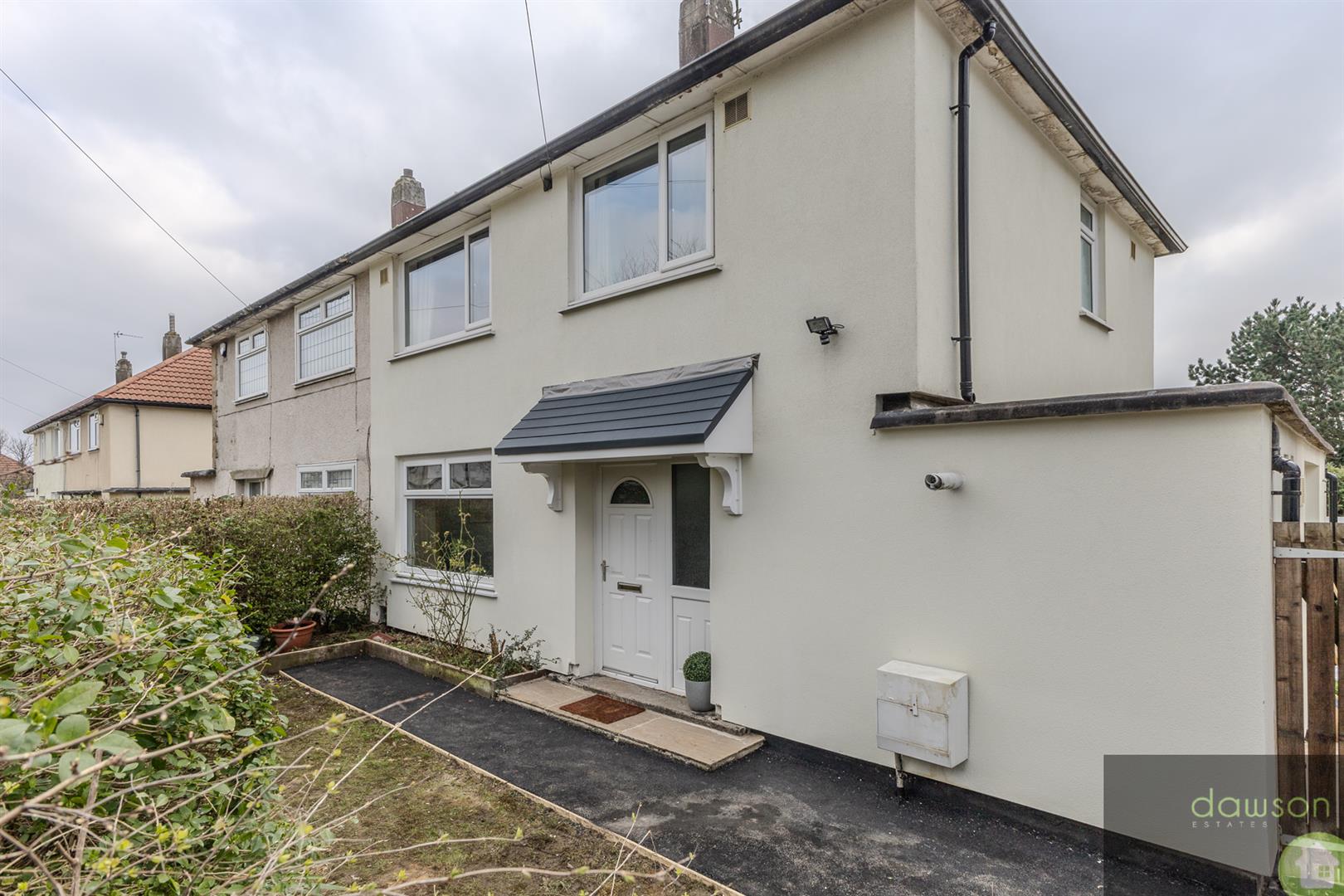 3 bed semi-detached house for sale in Iveson Drive, Leeds - Property Image 1