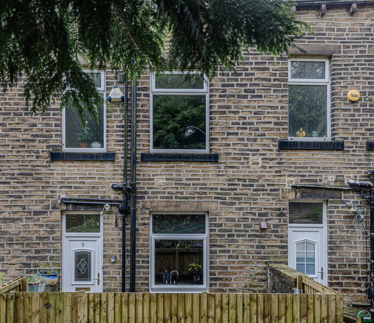 4 bed terraced house for sale in Willow Terrace, Sowerby Bridge  - Property Image 27