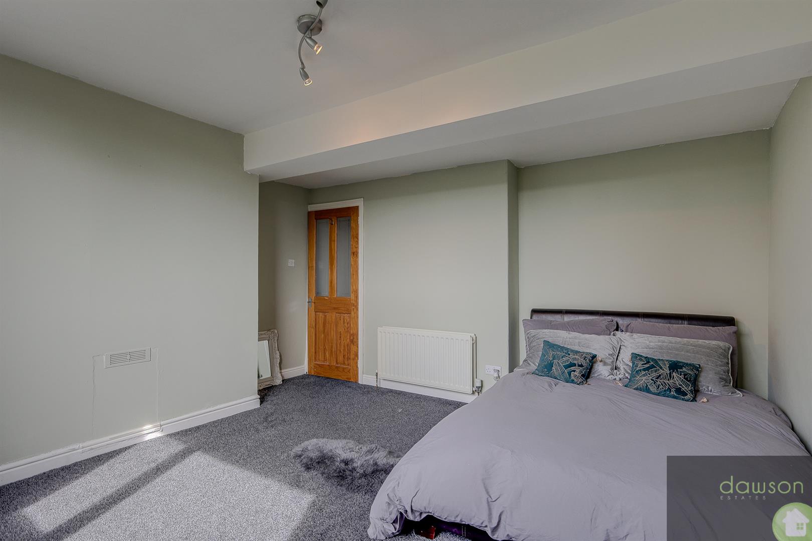 4 bed terraced house for sale in Willow Terrace, Sowerby Bridge  - Property Image 22