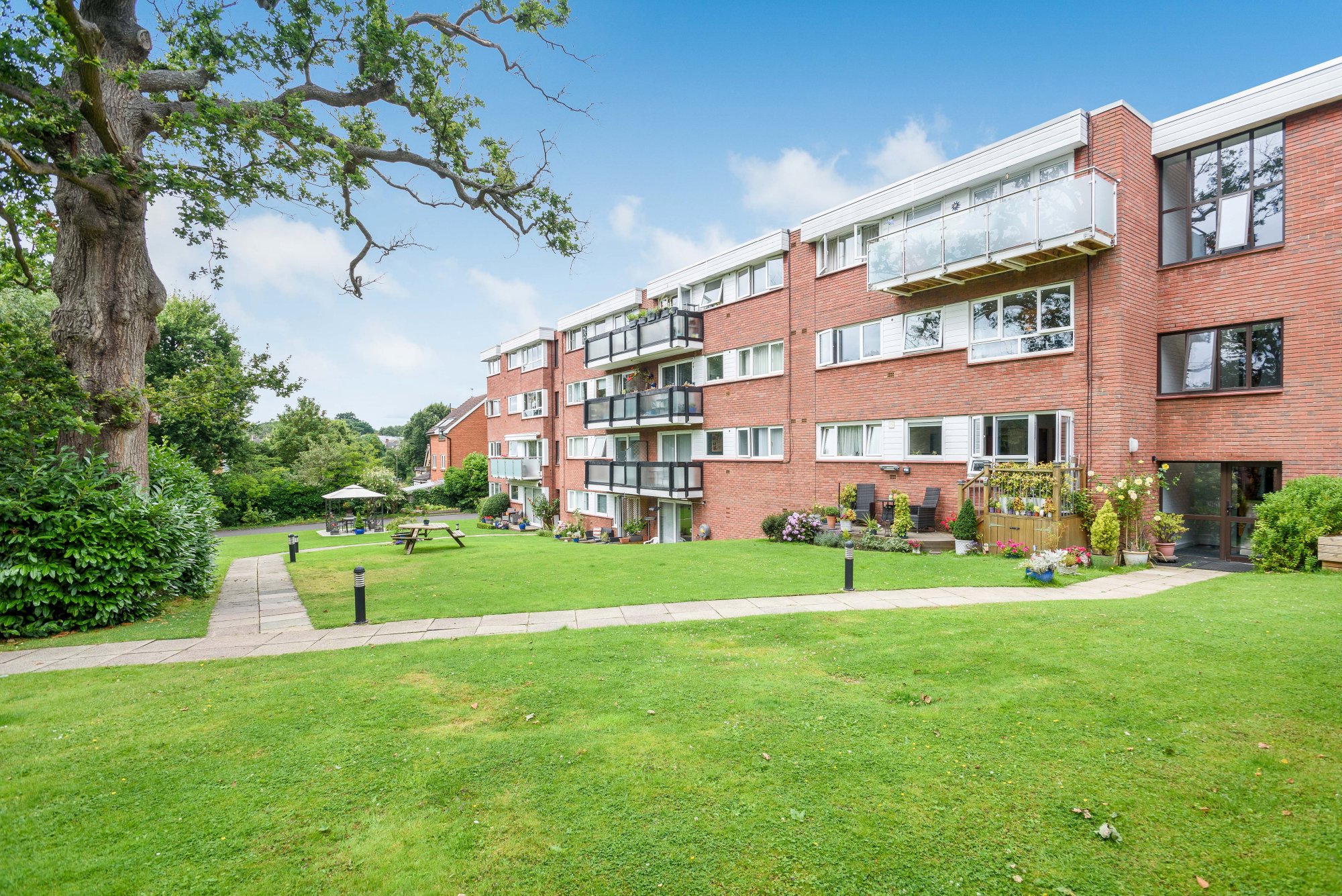 1 bed flat for sale in Shortlands, Bromley, BR2 