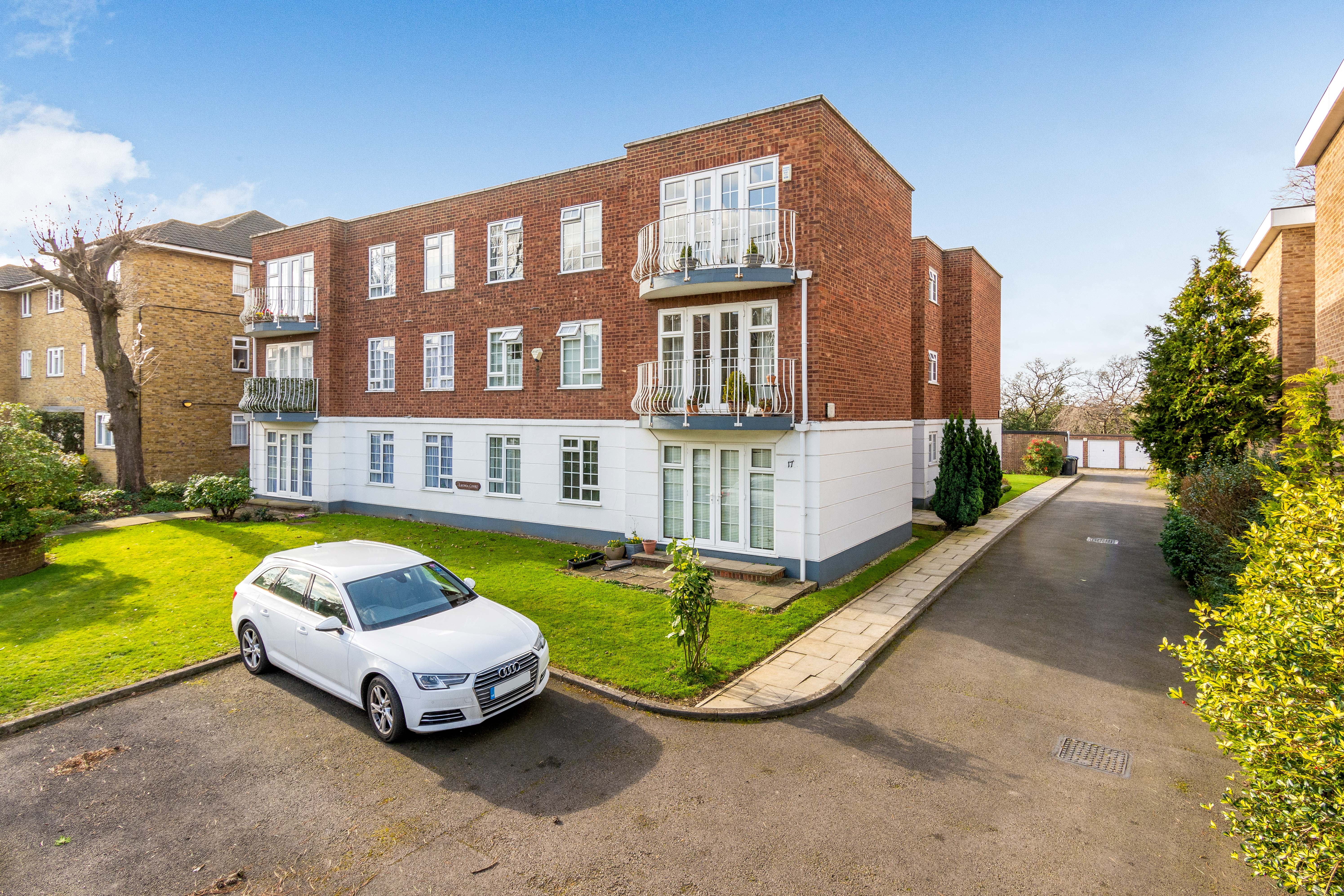 2 bed apartment for sale in Oaklands Road, Bromley  - Property Image 4