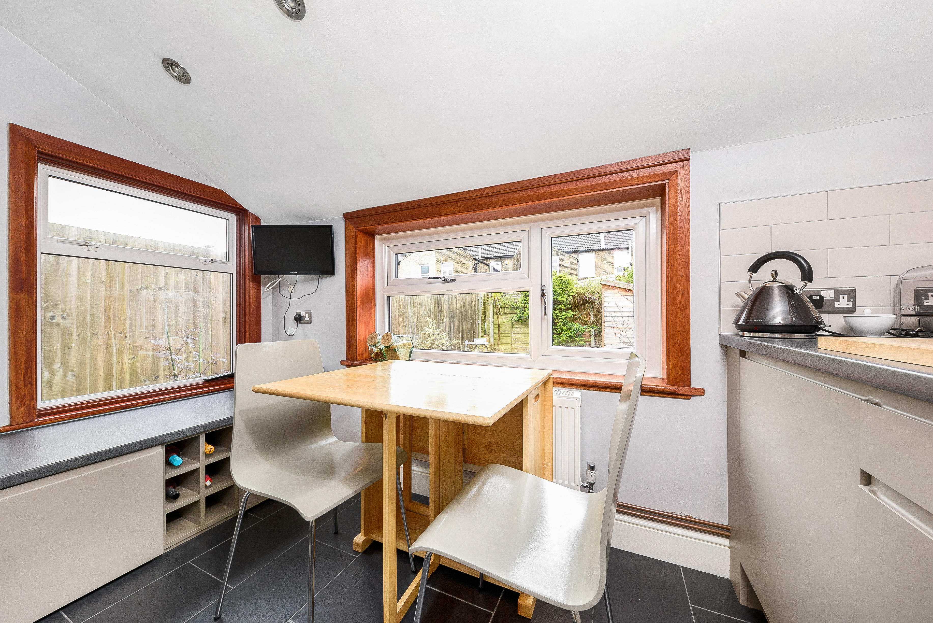 2 bed semi-detached house for sale in Park End, Bromley  - Property Image 8