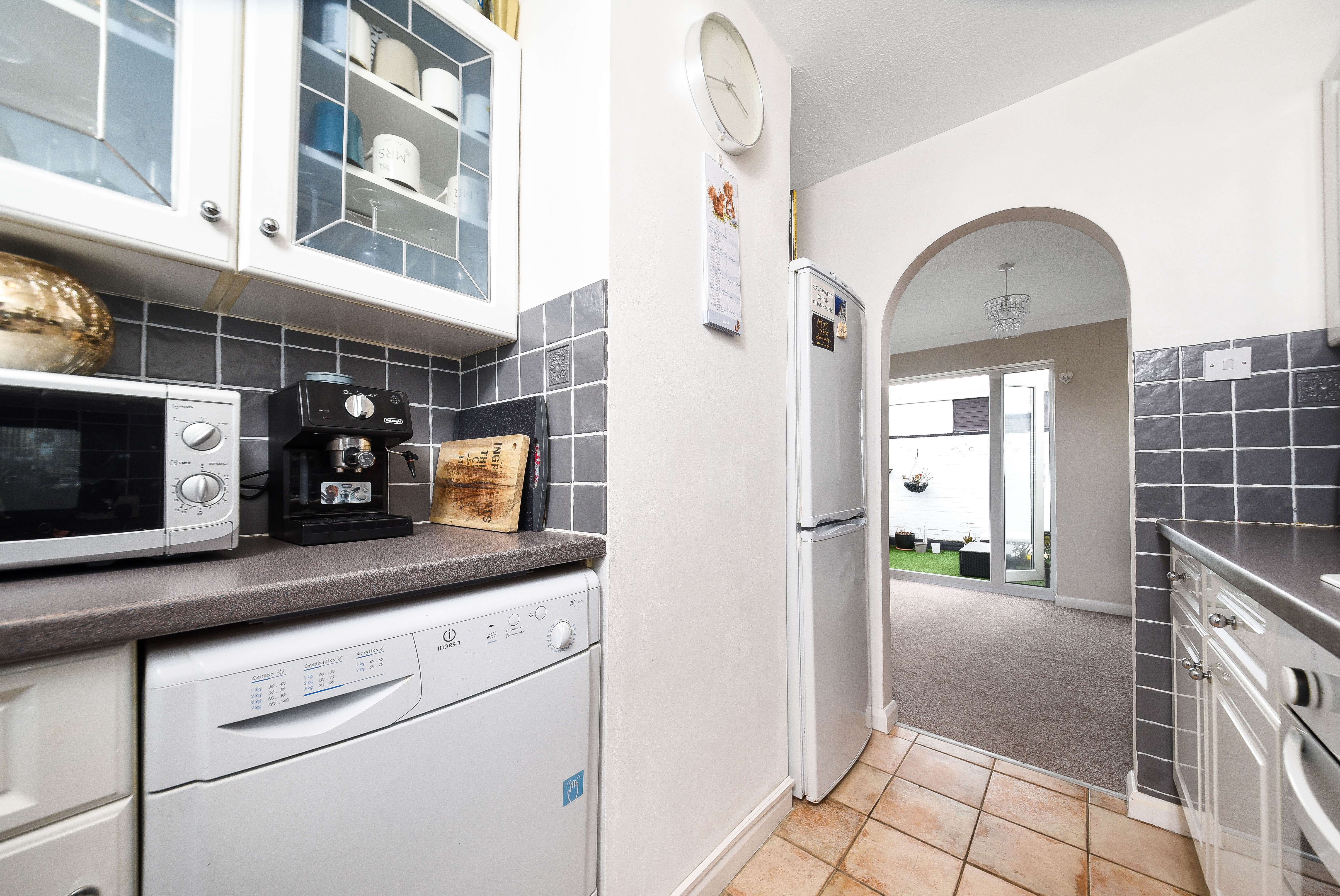 2 bed link detached house for sale in Ham View, Croydon  - Property Image 8