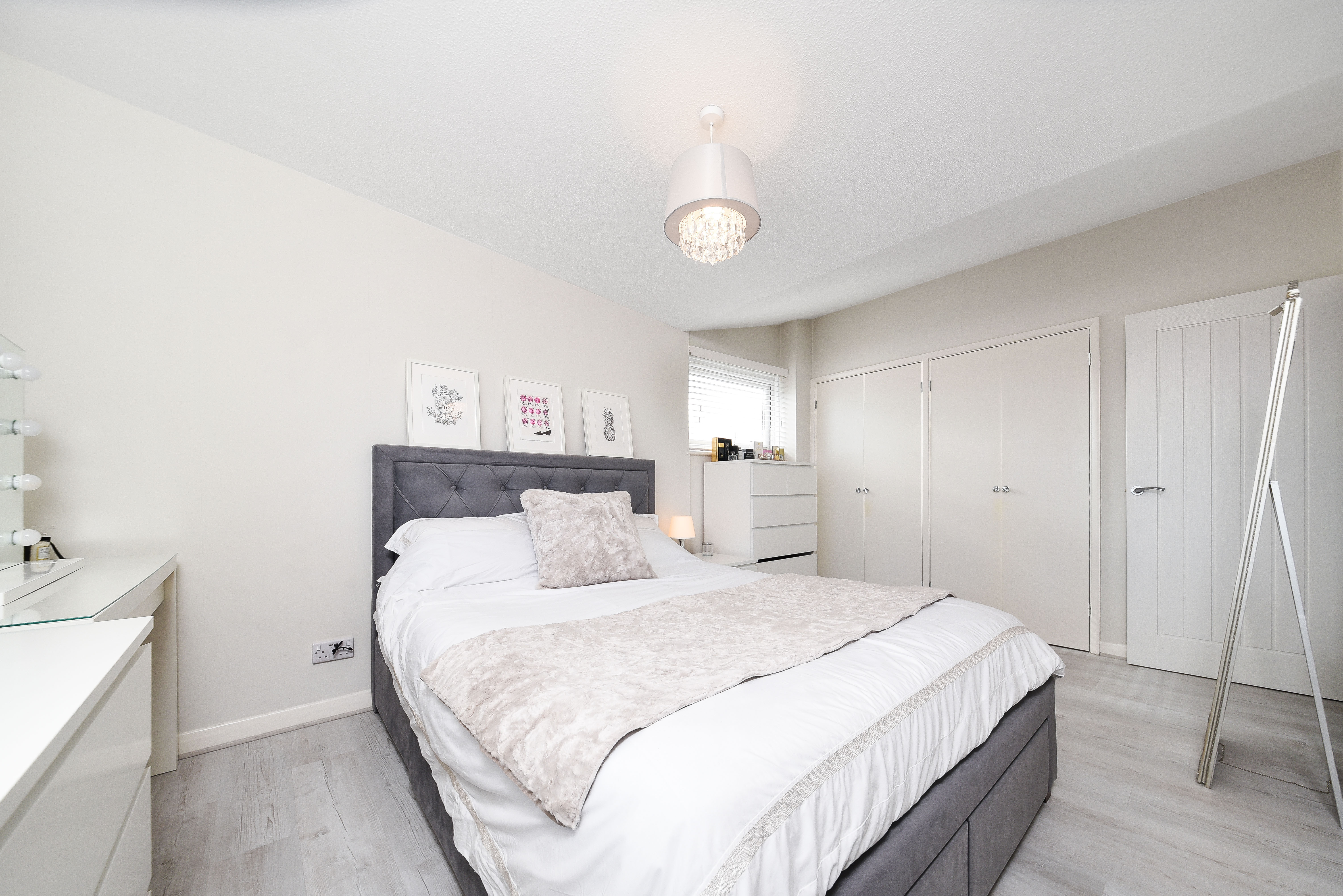 2 bed link detached house for sale in Ham View, Croydon  - Property Image 14