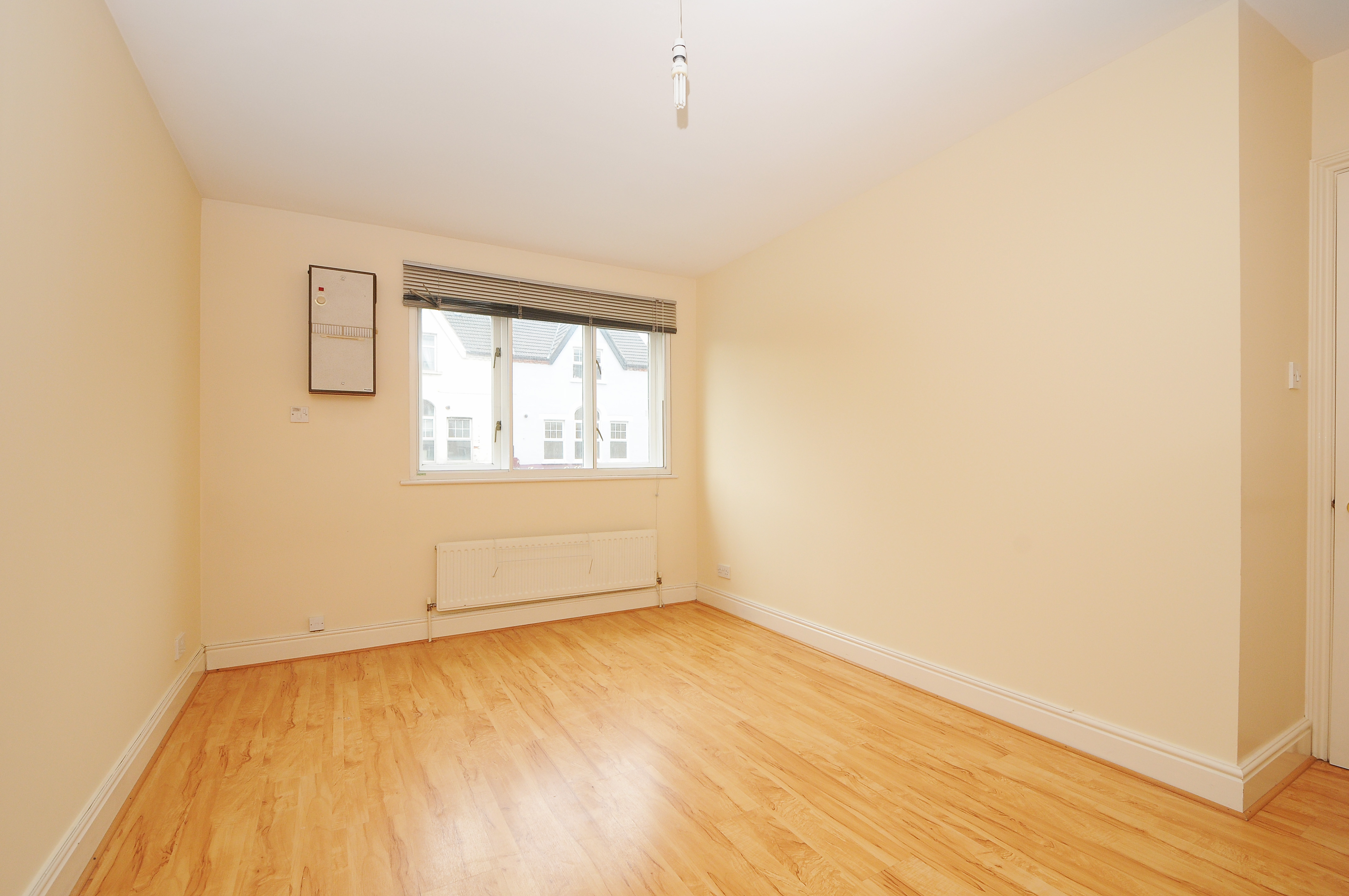 2 bed apartment for sale in Homesdale Road, Bromley  - Property Image 6