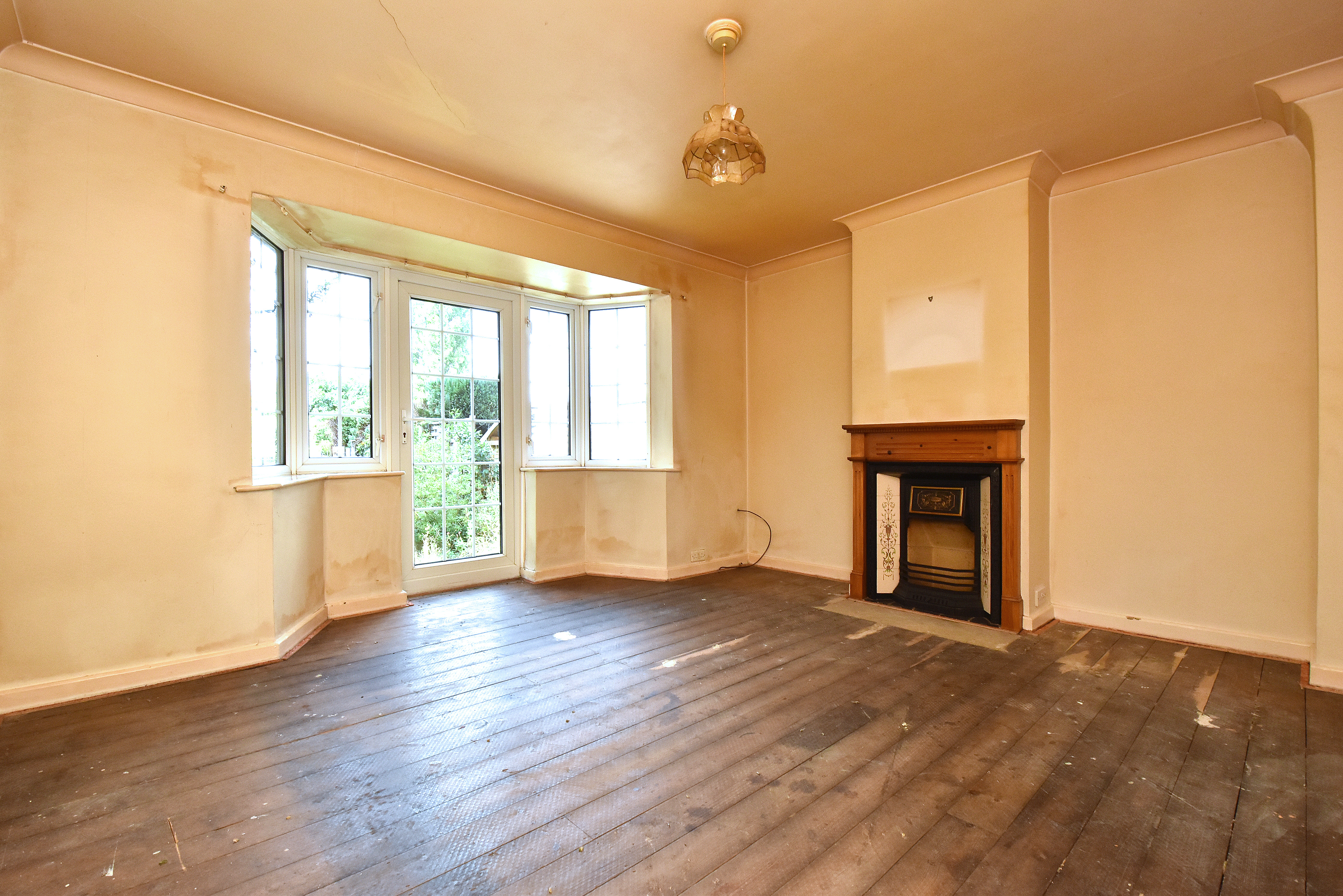 3 bed semi-detached house for sale in Farnaby Road, Bromley  - Property Image 3