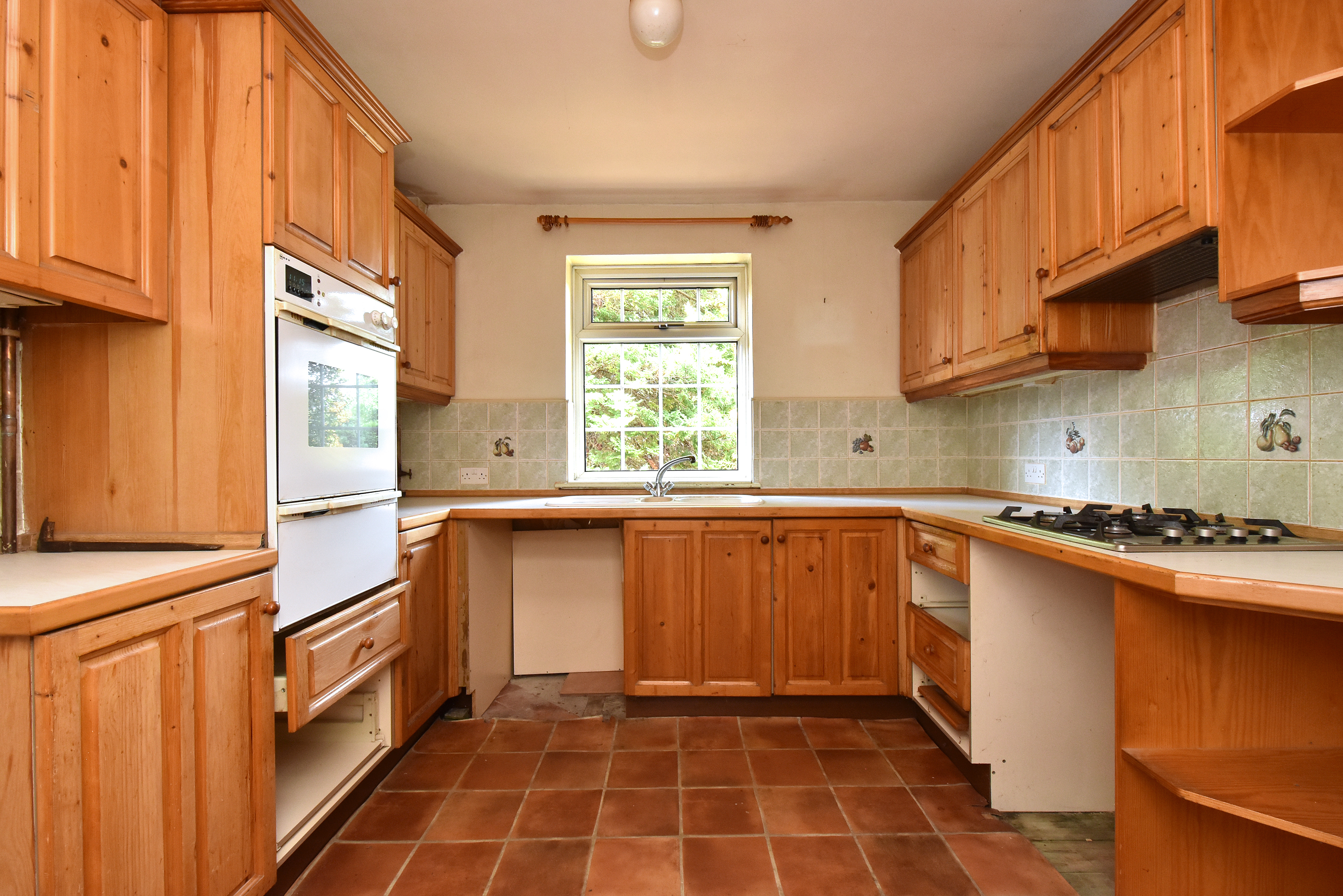 3 bed semi-detached house for sale in Farnaby Road, Bromley  - Property Image 5