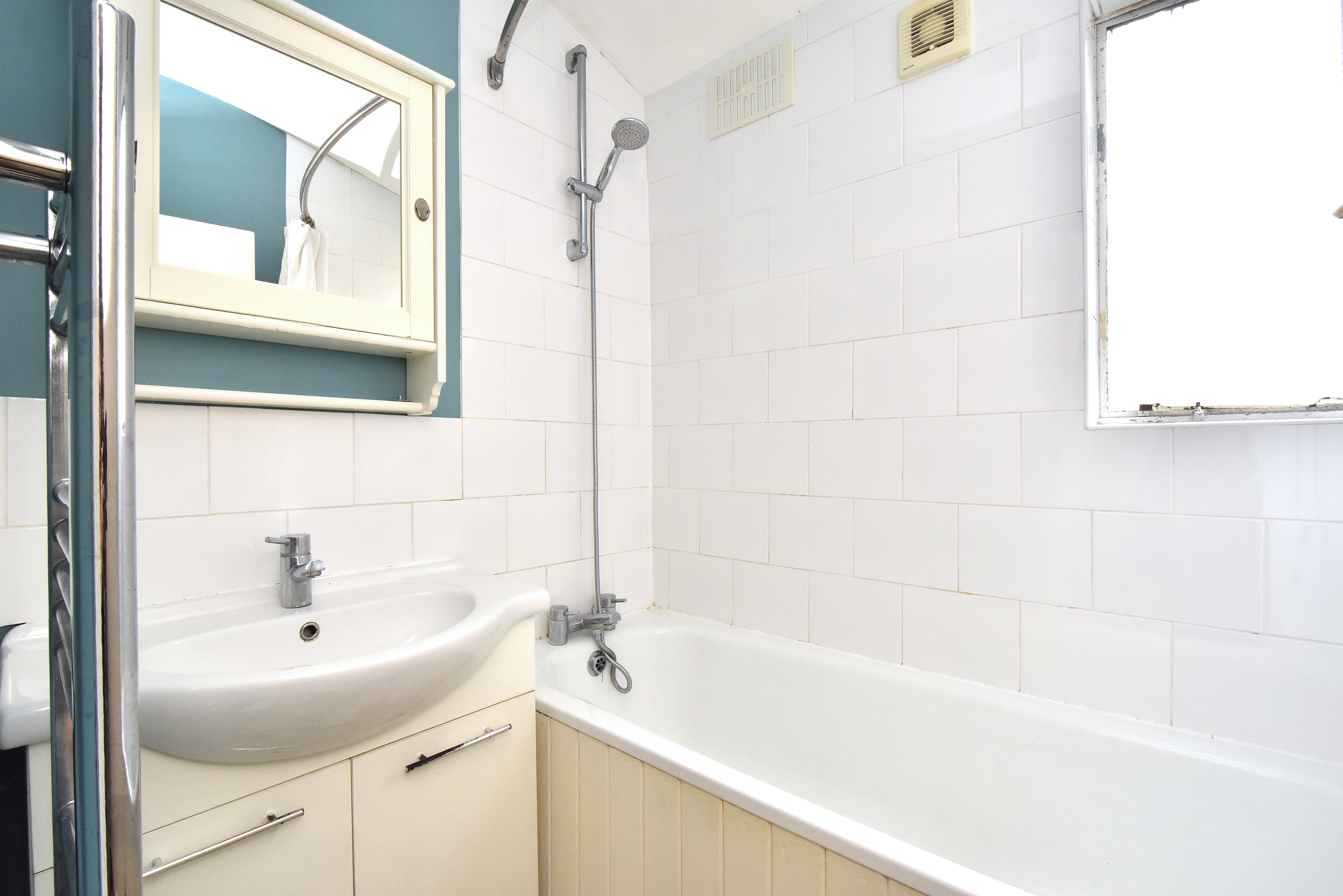 2 bed flat for sale in Consort Road, London  - Property Image 8