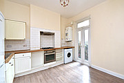 2 bed flat for sale in Perran Road, London  - Property Image 3