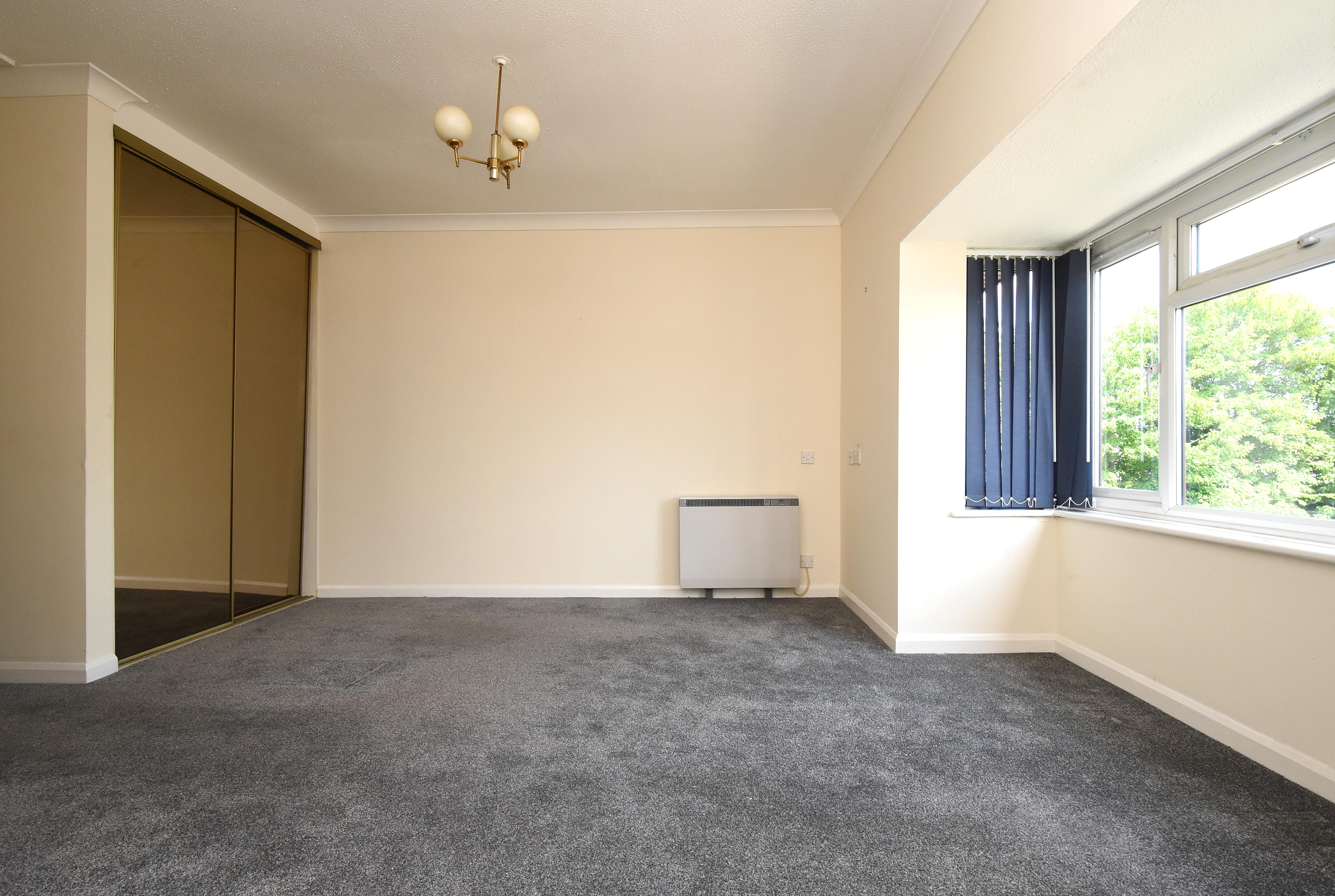 1 bed retirement property for sale in Red Lodge Road, West wickham  - Property Image 4