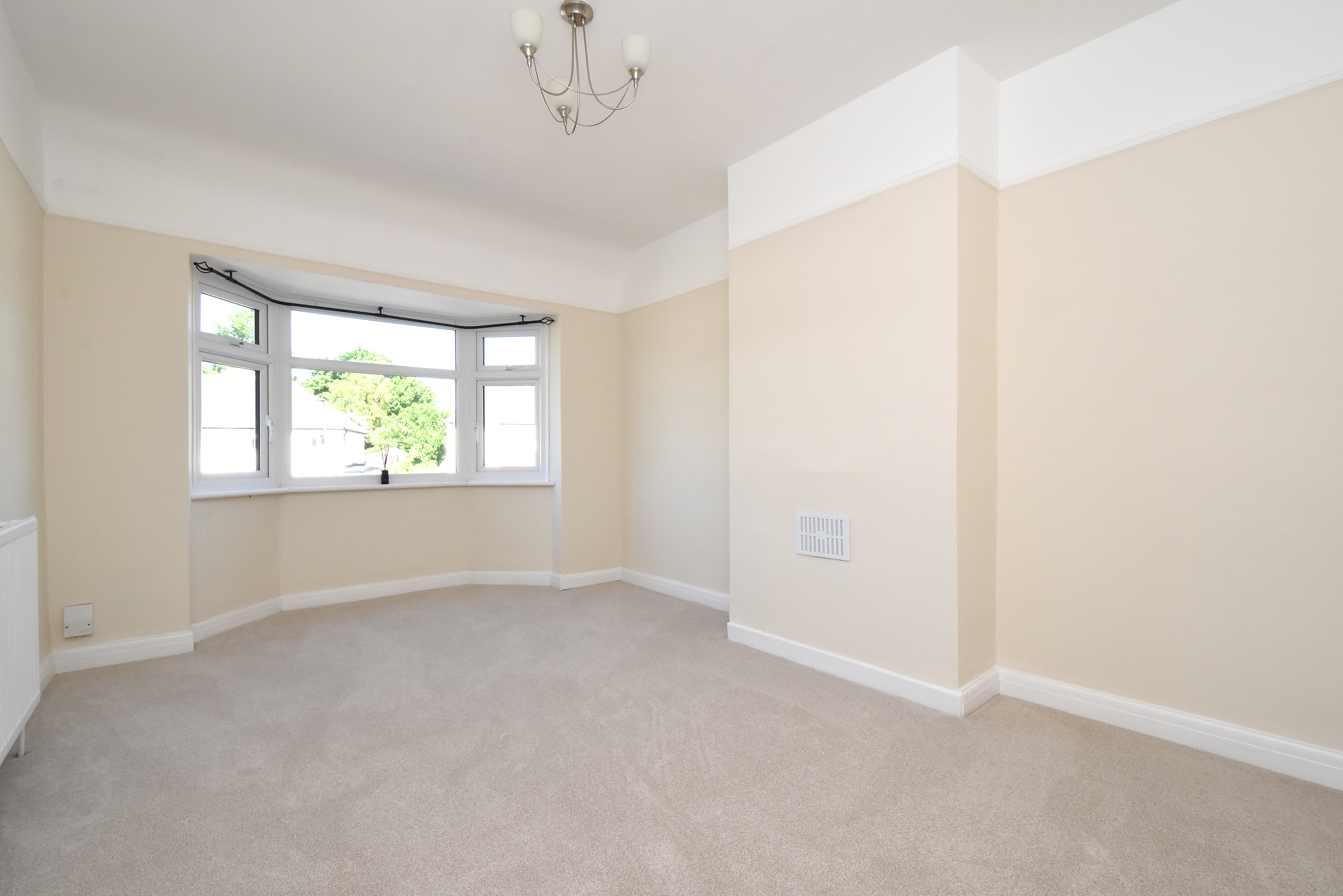 3 bed terraced house for sale in Brookmead Way, Orpington  - Property Image 4