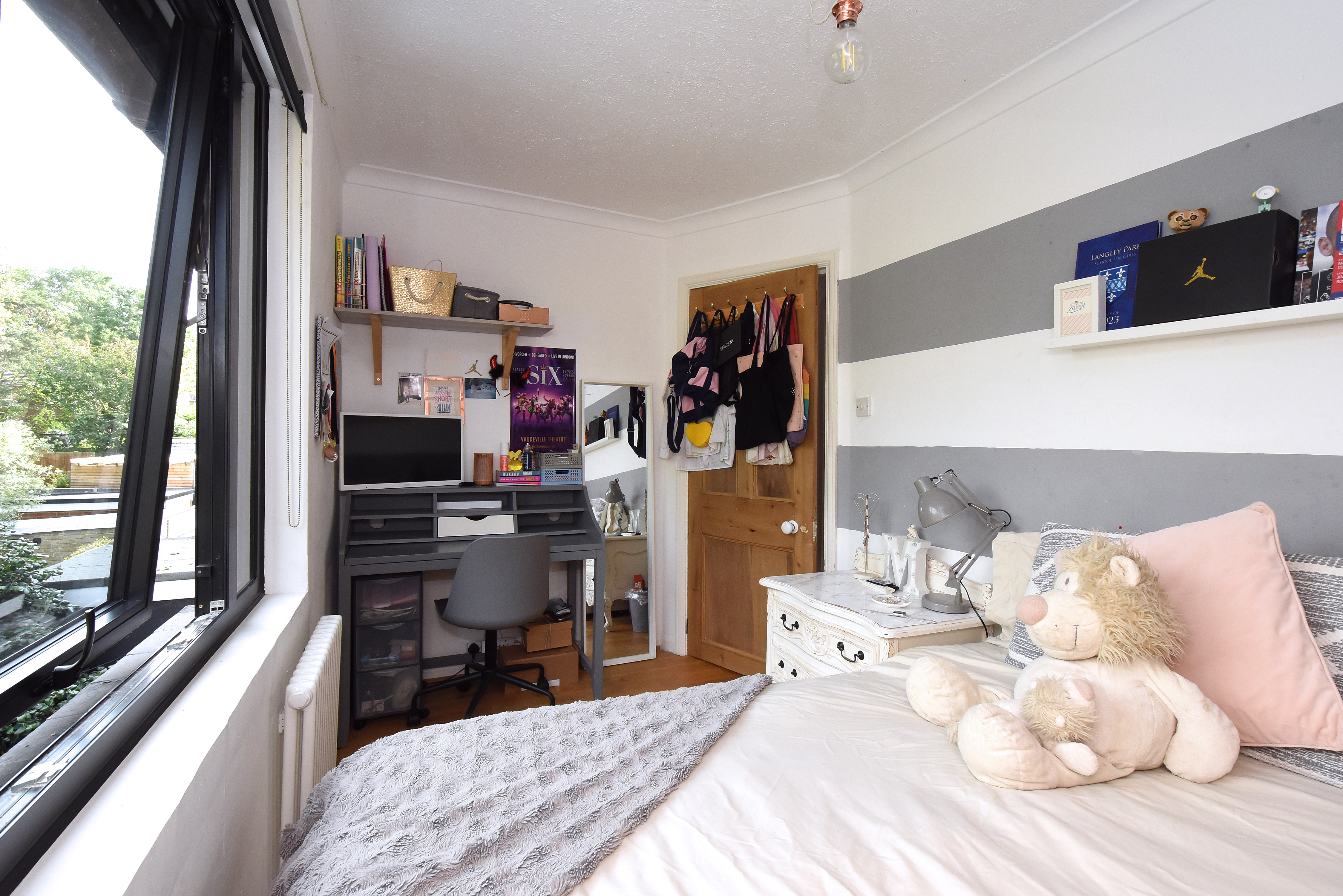 3 bed semi-detached house for sale in Calmont Road, Bromley  - Property Image 15
