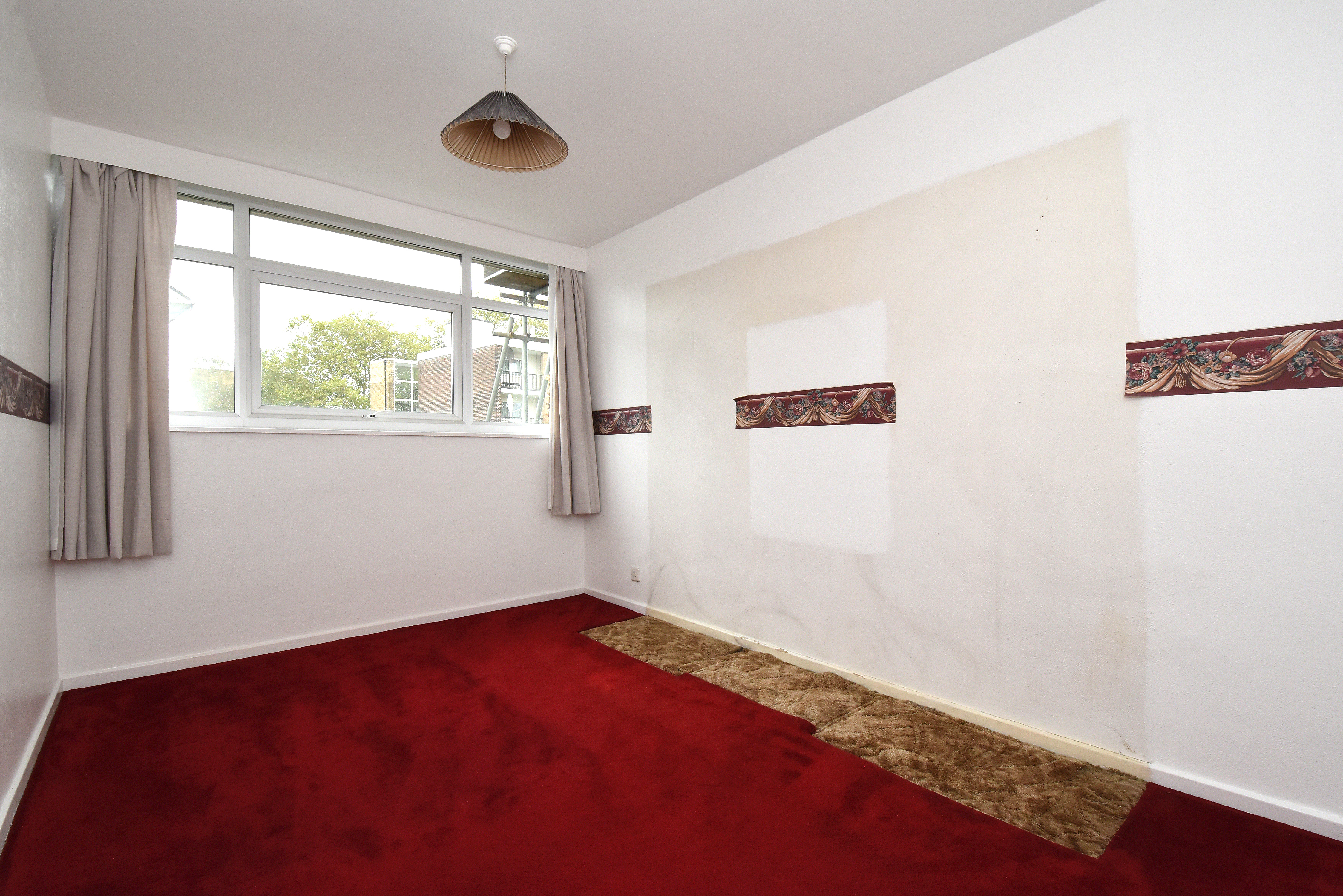 4 bed end of terrace house for sale in Tierney Road, London  - Property Image 8
