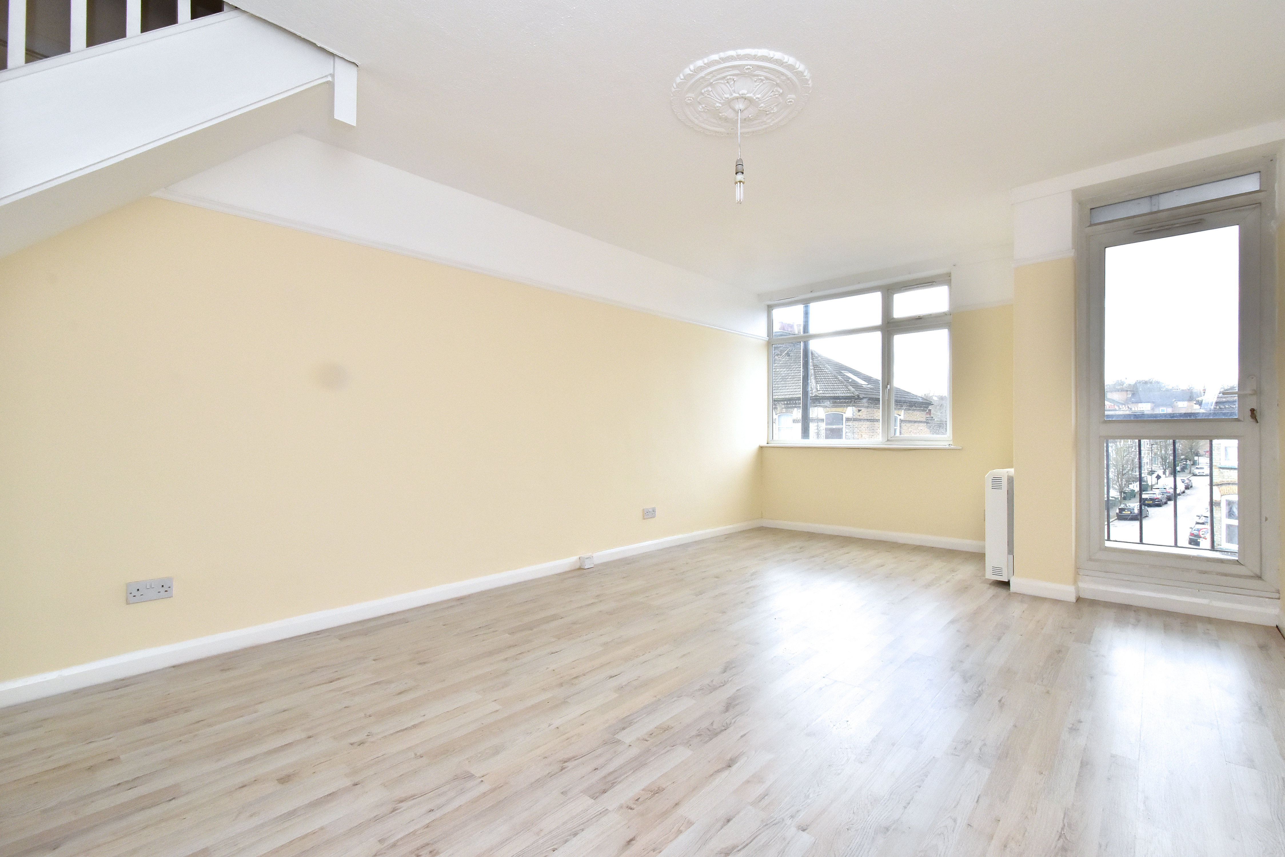 2 bed apartment to rent in 349/351 Norwood Road, London, SE27