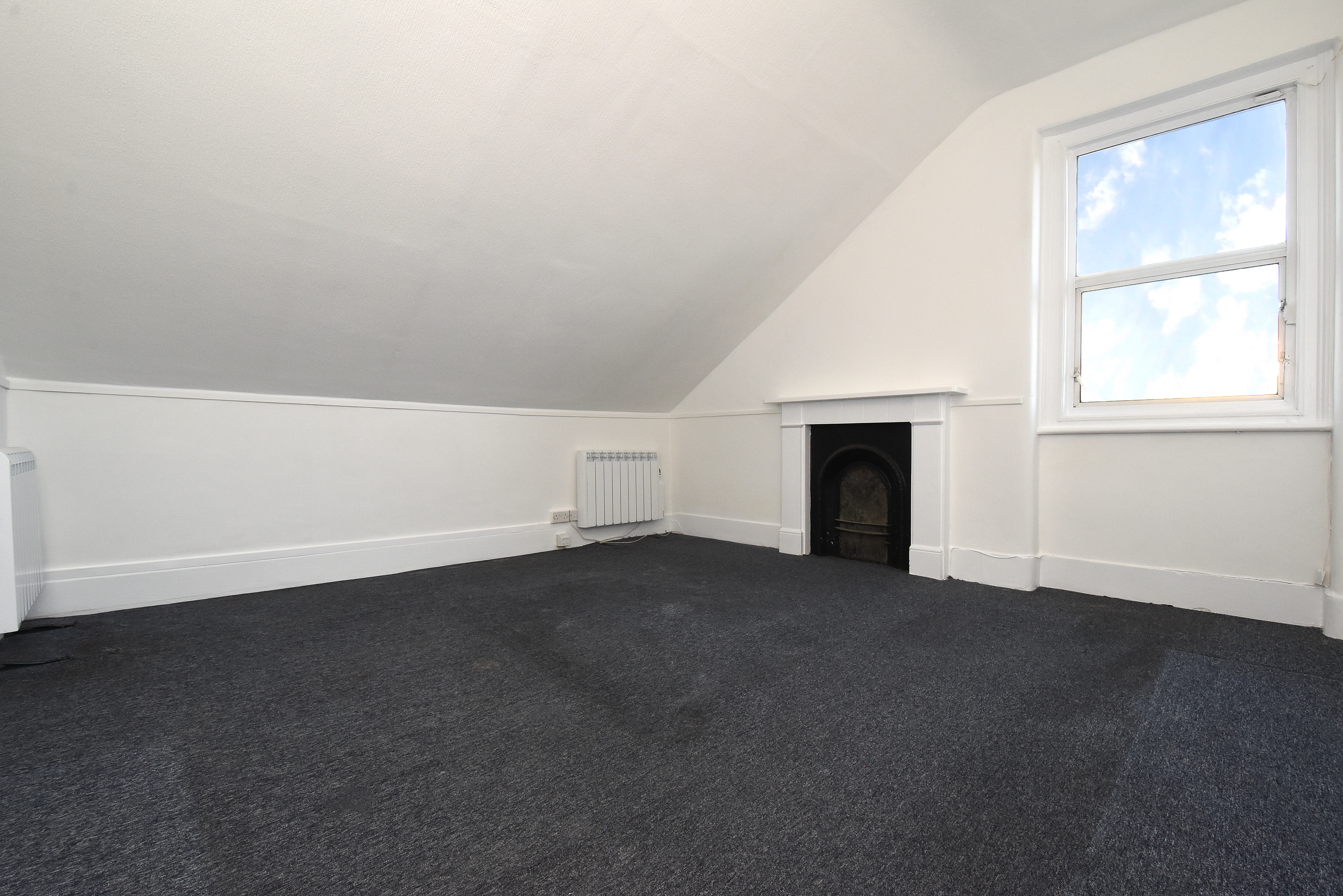 1 bed flat to rent in South Norwood Hill, London  - Property Image 6