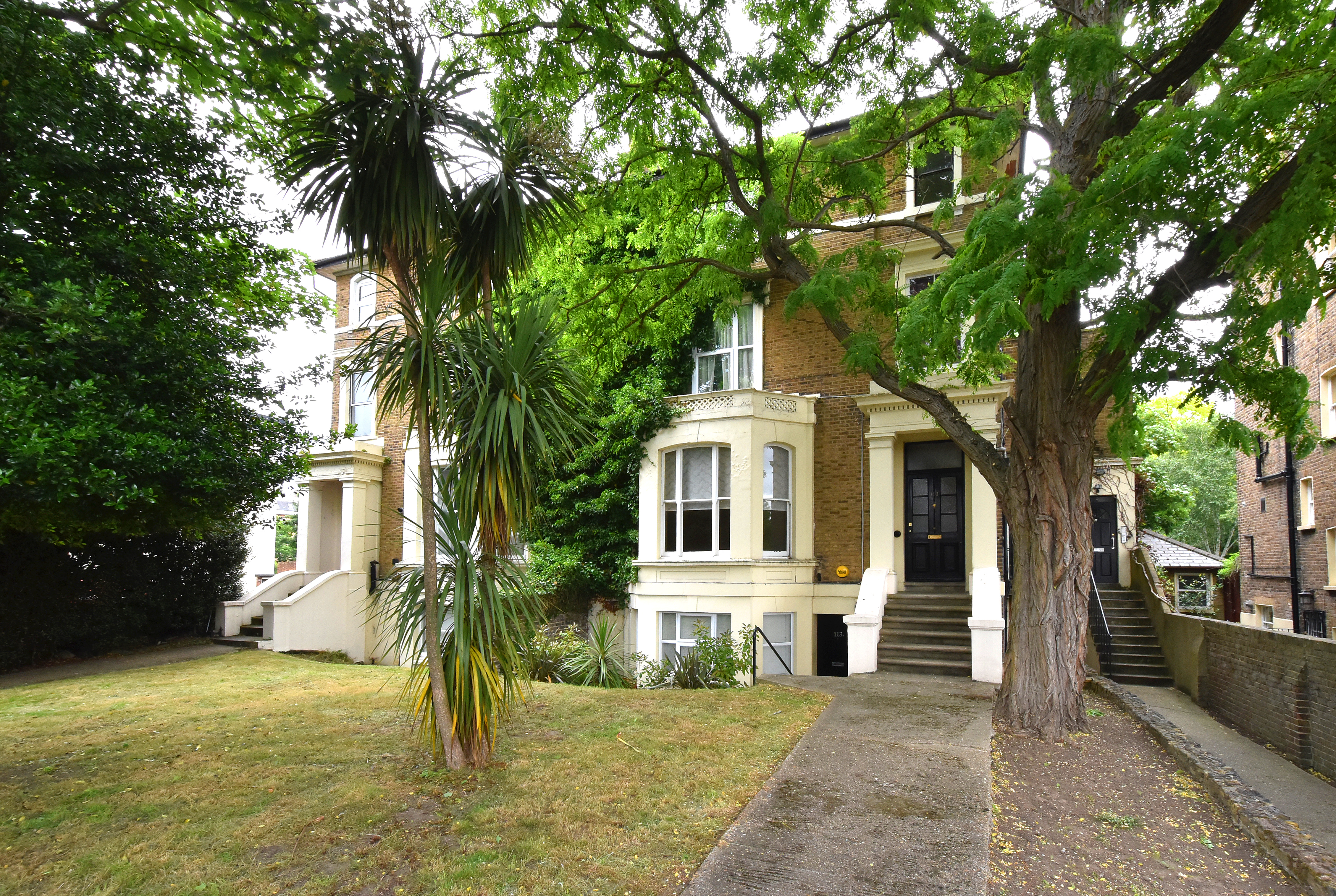 2 bed flat to rent in Widmore Road, Bromley  - Property Image 1