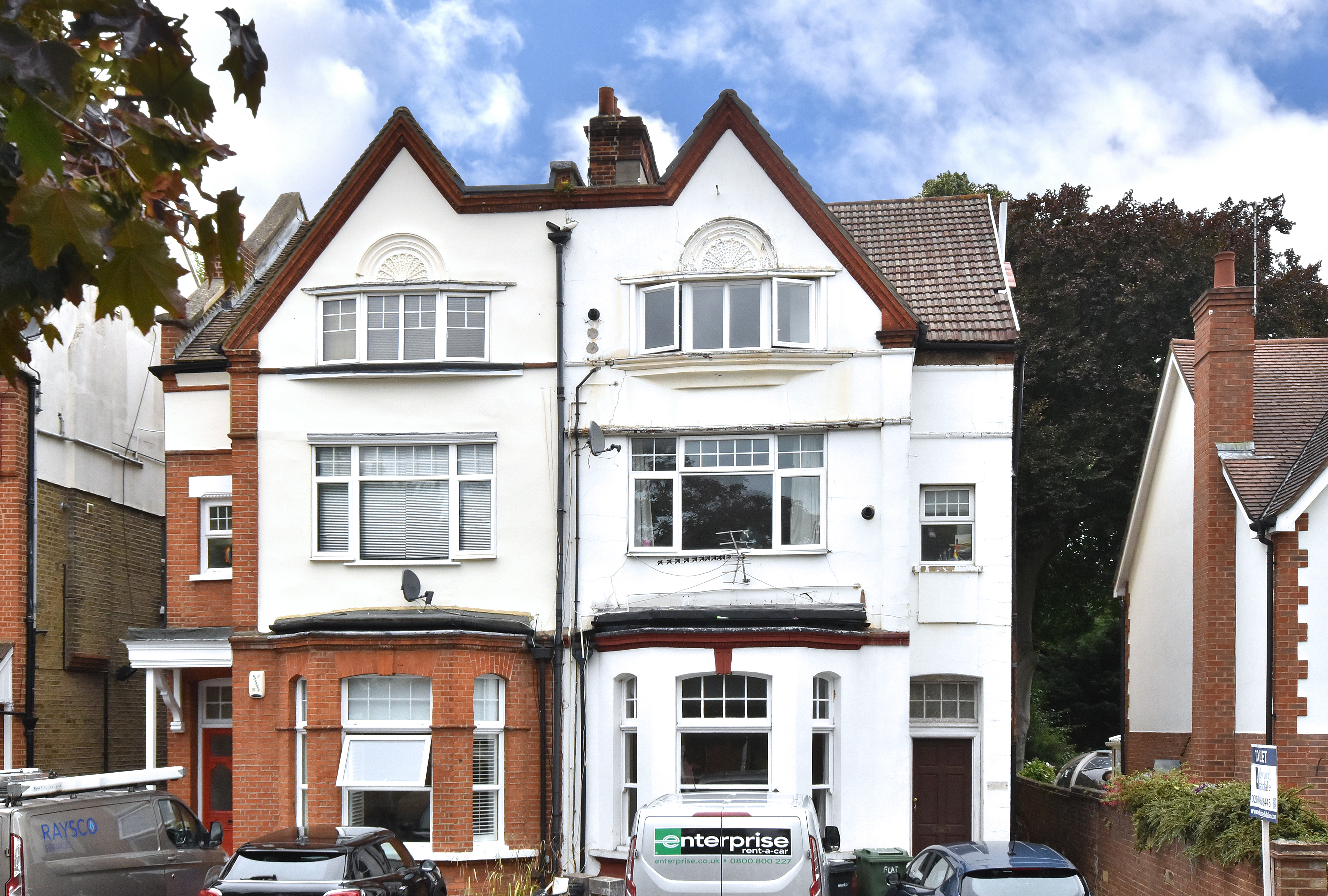 2 bed flat to rent in Queen Anne Avenue, Bromley  - Property Image 1