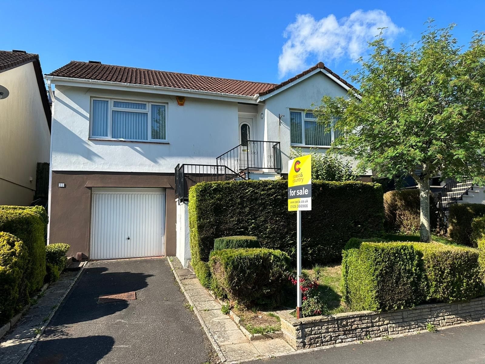 3 bed bungalow for sale in Barton Drive, Newton Abbot  - Property Image 1