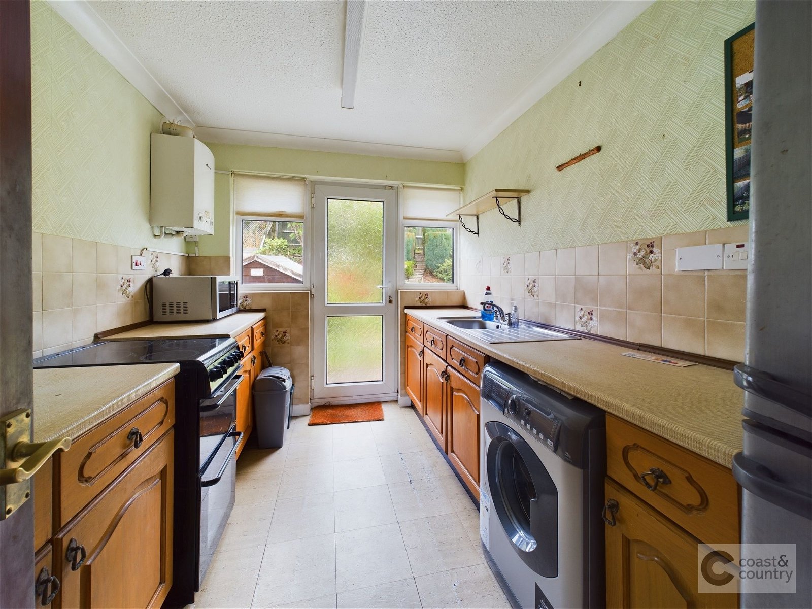 3 bed bungalow for sale in Barton Drive, Newton Abbot  - Property Image 5