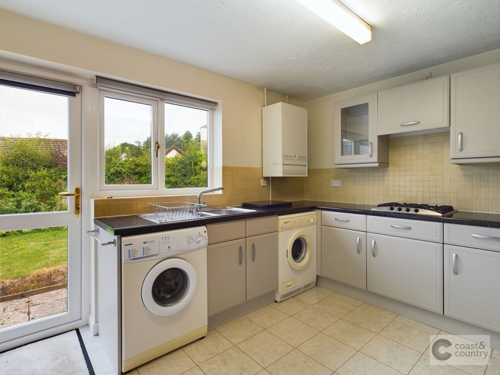 2 bed semi-detached bungalow for sale in Brownings Walk, Newton Abbot  - Property Image 8