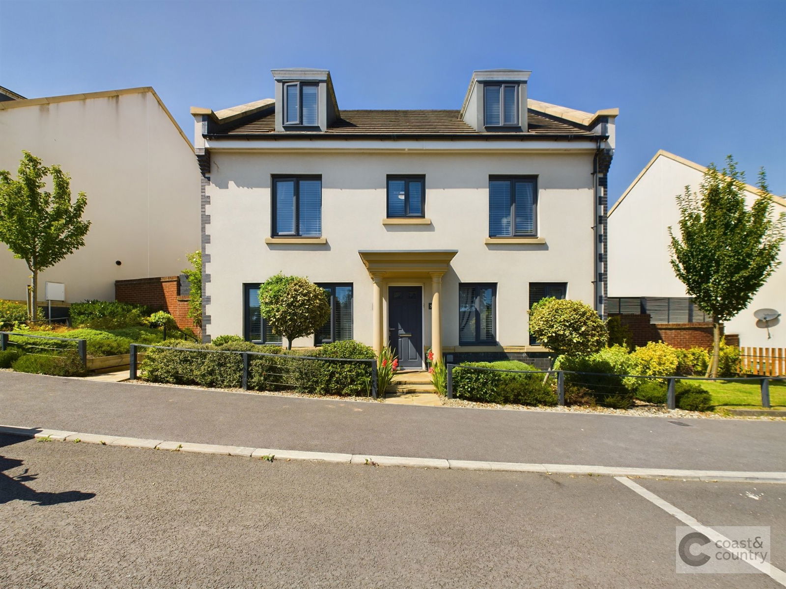 6 bed detached house for sale in Buttercup Way, Newton Abbot  - Property Image 1