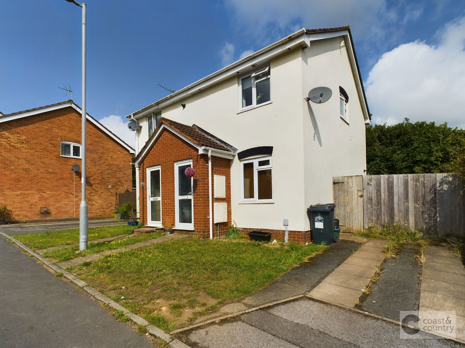 2 bed semi-detached house for sale in Webber Close, Newton Abbot  - Property Image 1