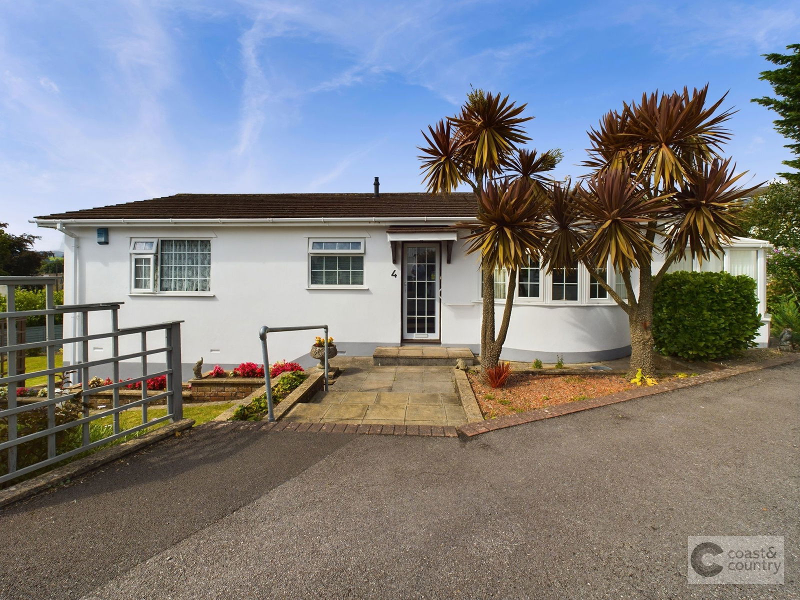 2 bed bungalow for sale in Marguerite Close, Newton Abbot  - Property Image 1