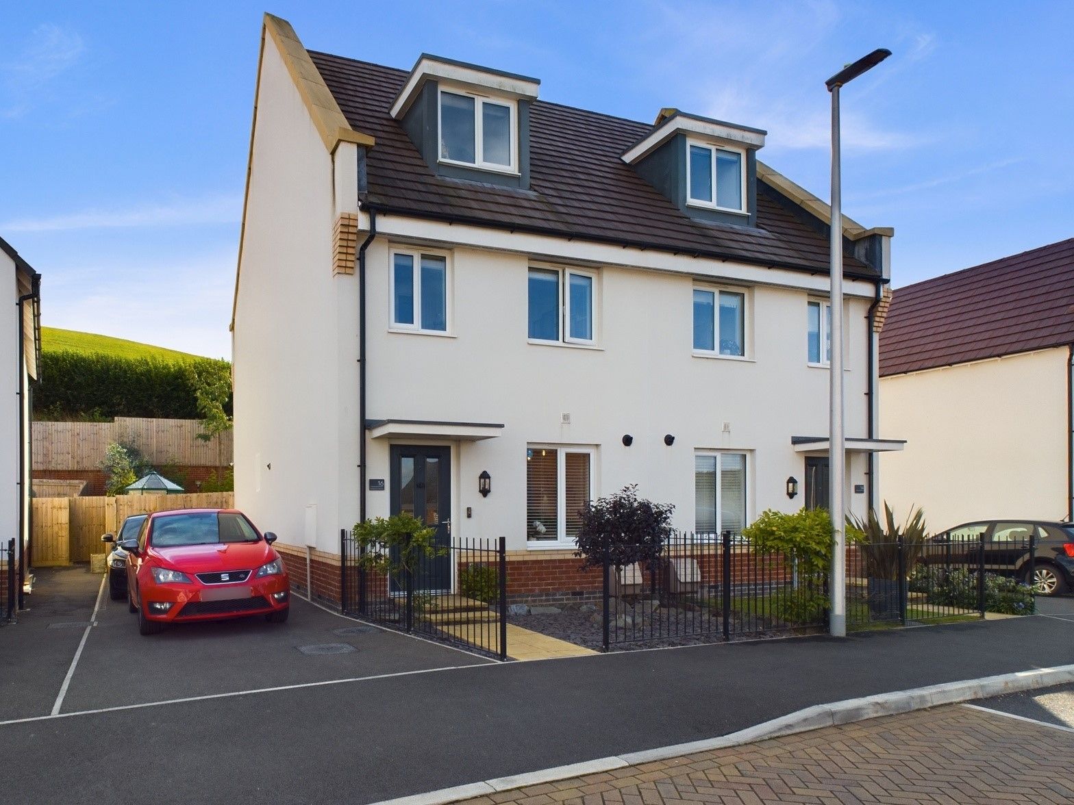 3 bed semi-detached house for sale, Newton Abbot  - Property Image 1