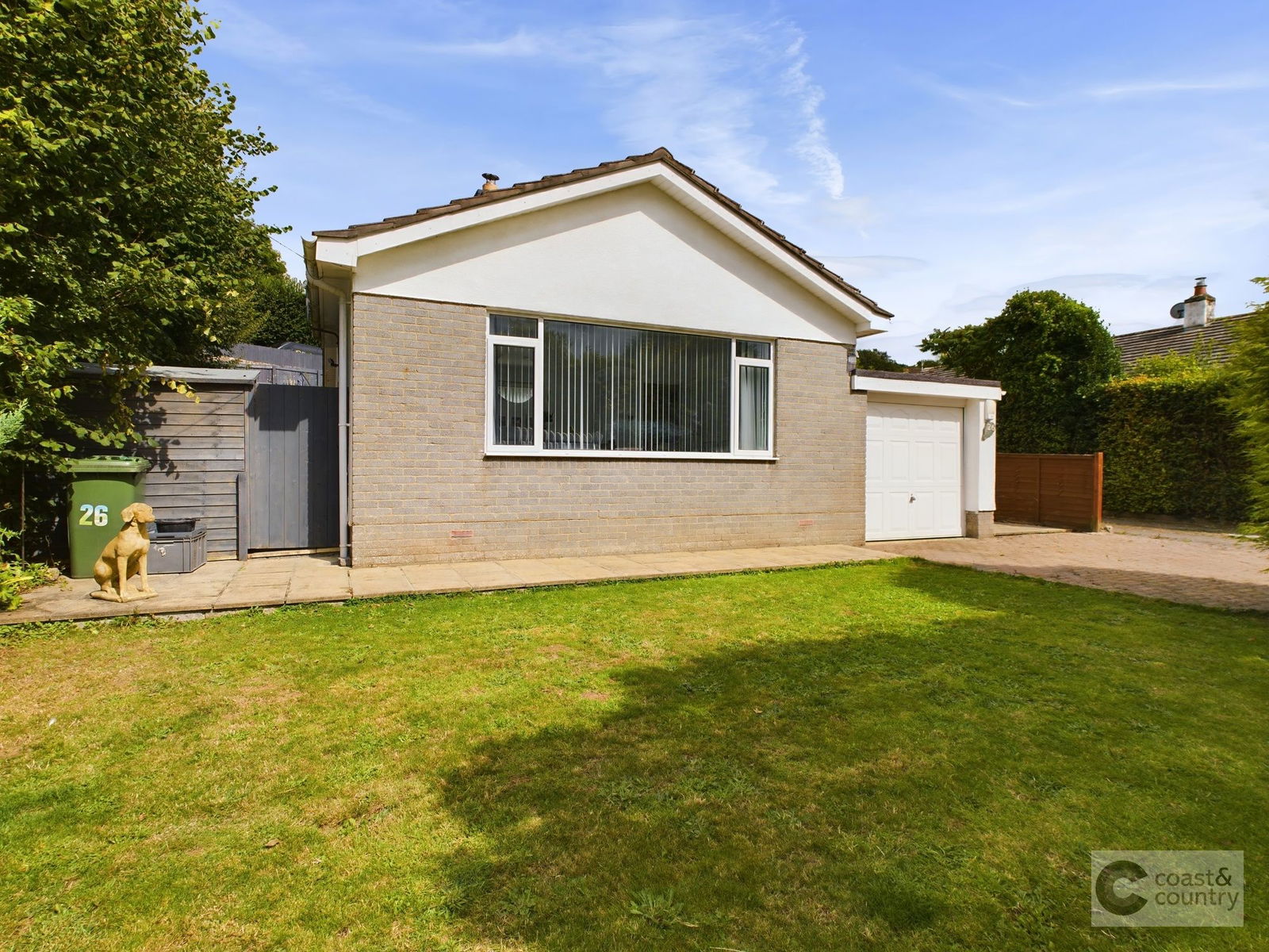 3 bed bungalow for sale in Tor Gardens, Newton Abbot  - Property Image 1