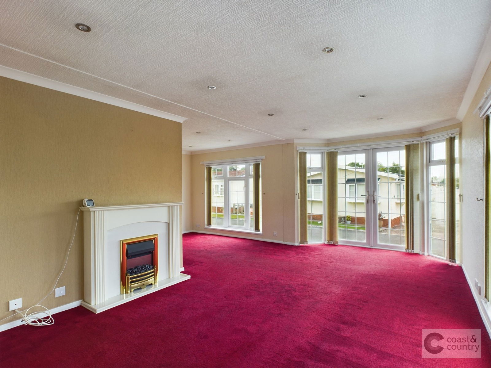 2 bed mobile home for sale in Pottery Road, Newton Abbot  - Property Image 2