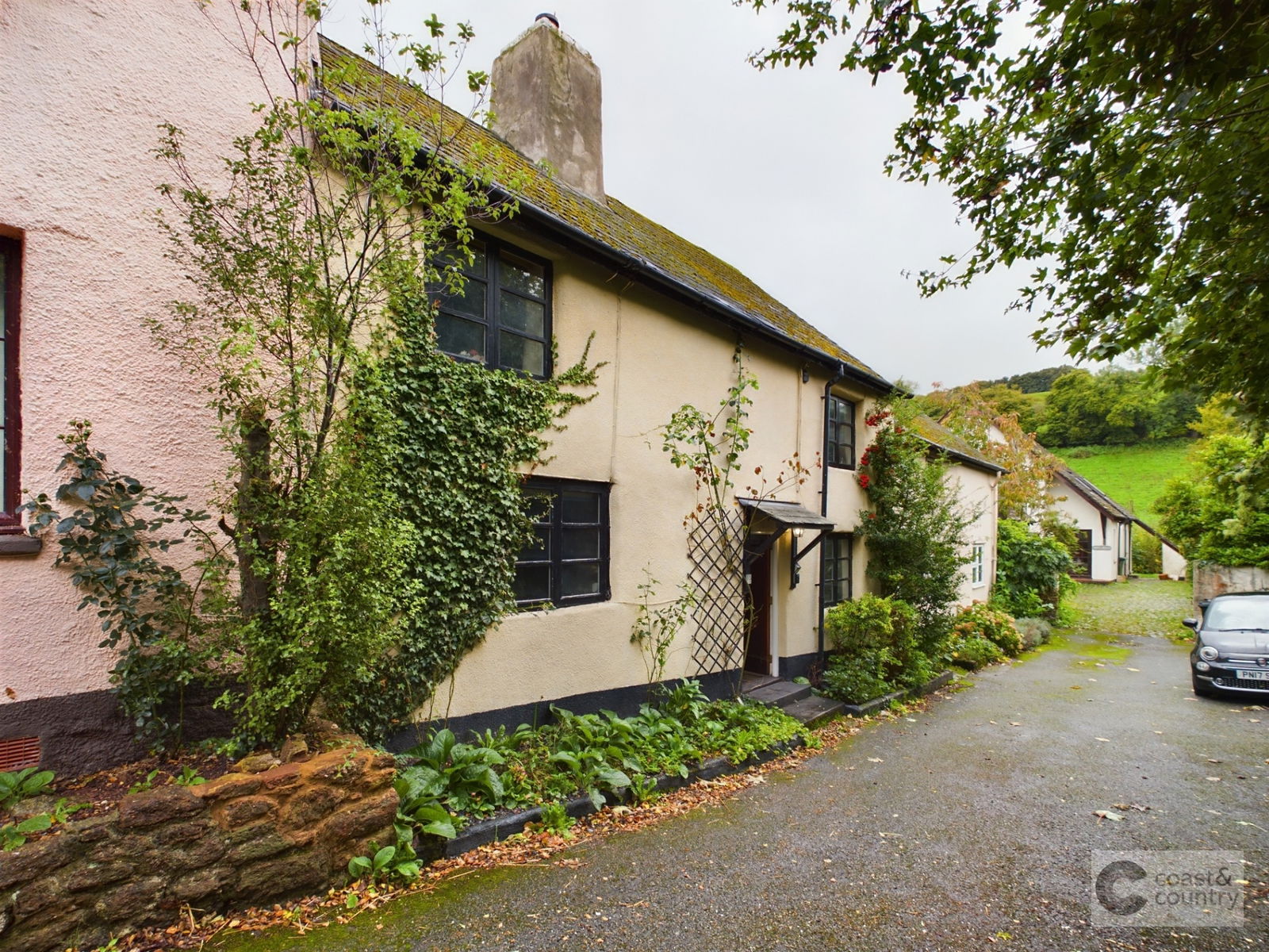 2 bed terraced house for sale, Newton Abbot  - Property Image 1