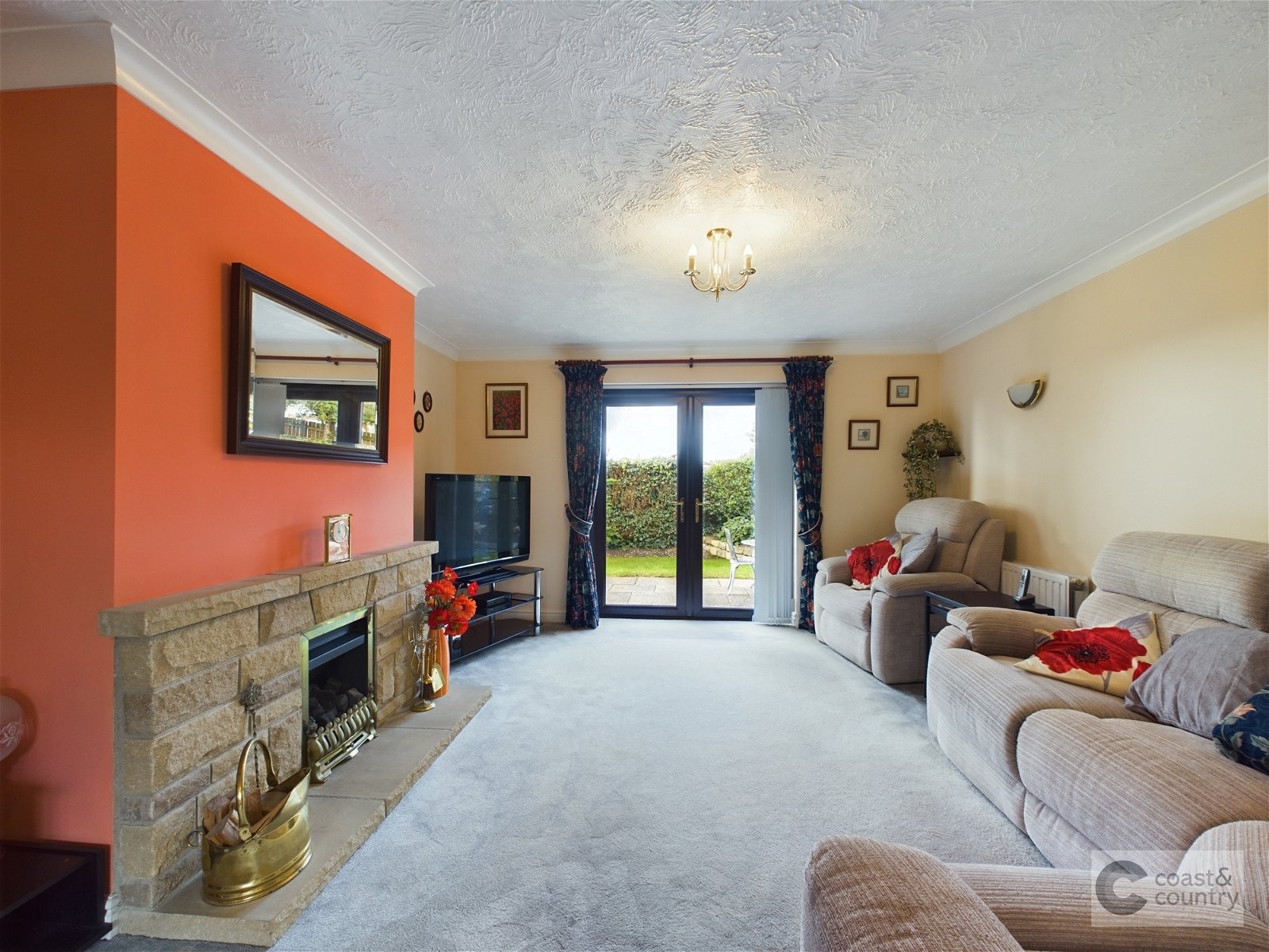 3 bed bungalow for sale in Coombeshead Road, Newton Abbot  - Property Image 3