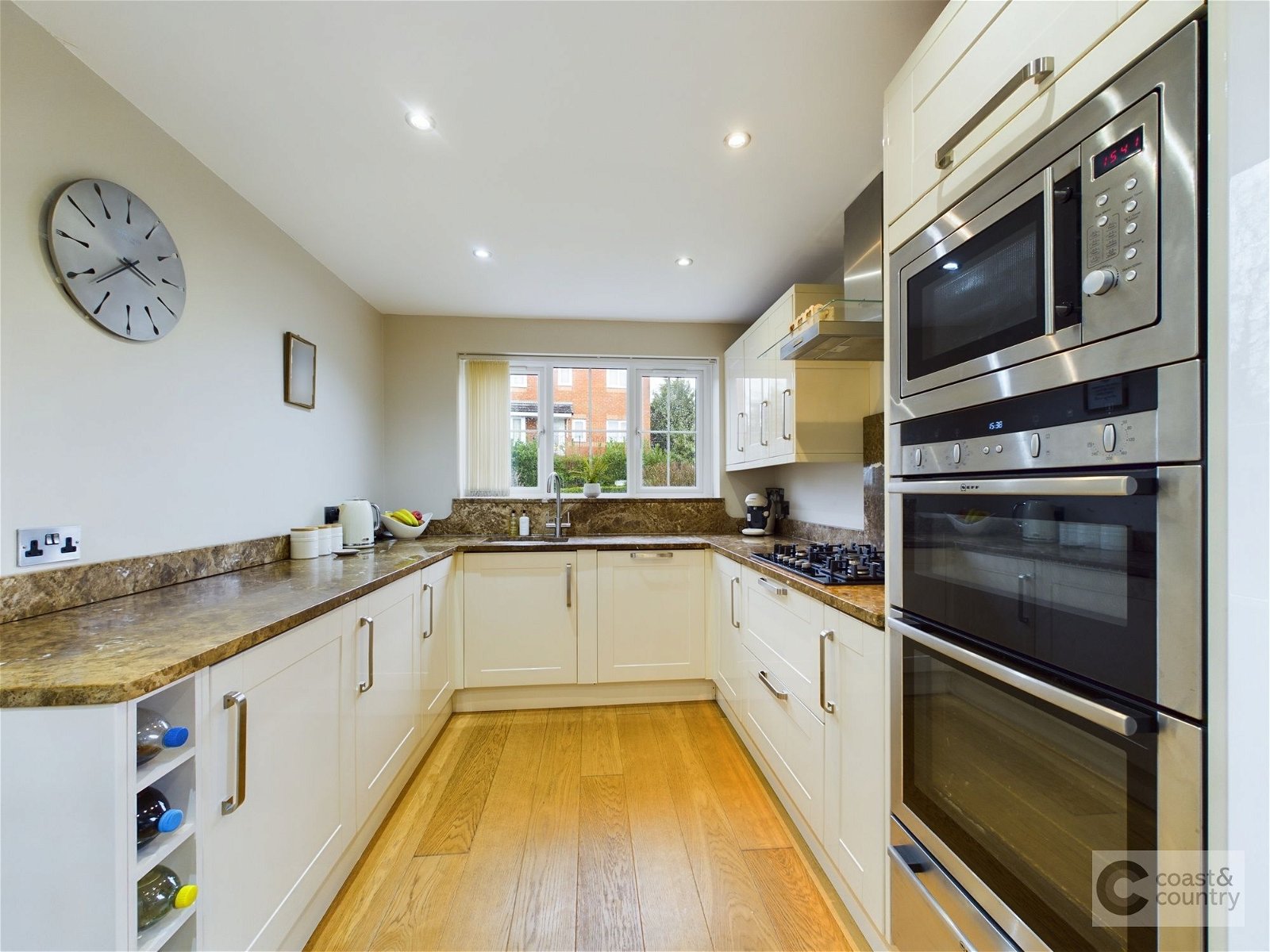 4 bed detached house for sale in Lutyens Drive, Paignton  - Property Image 5