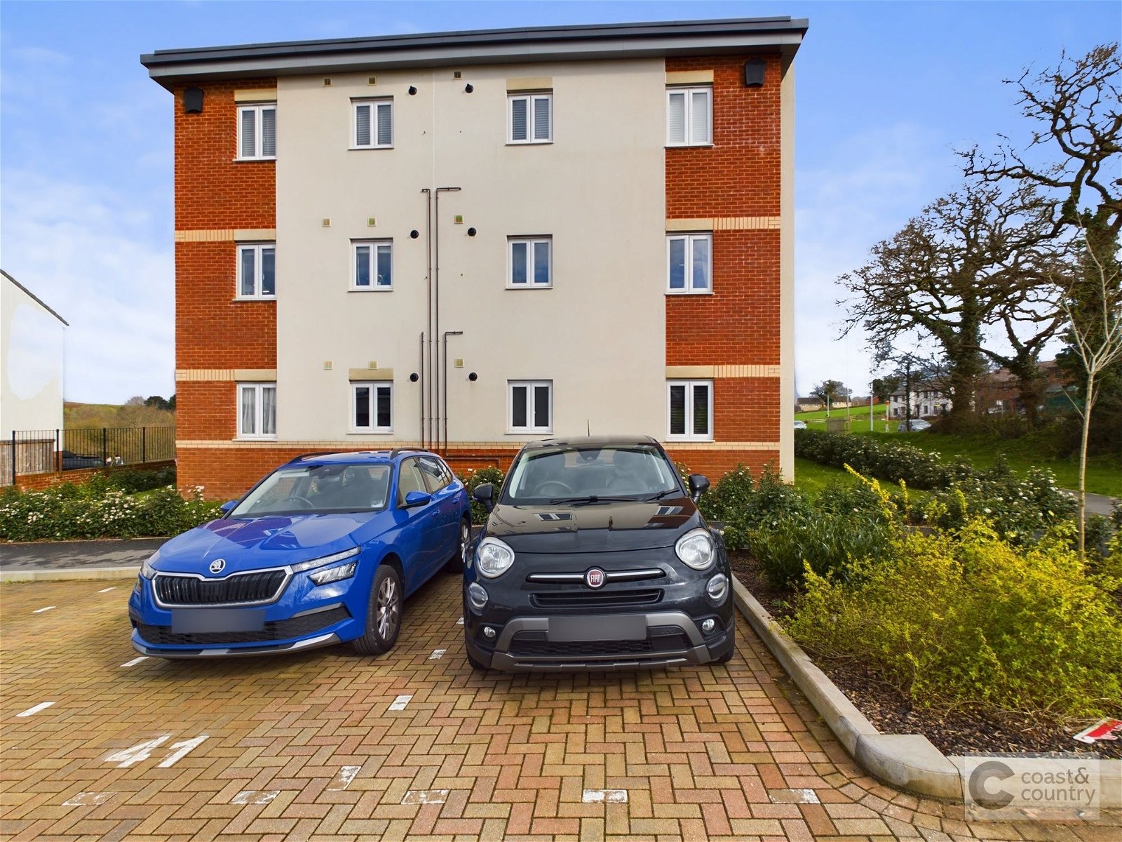 2 bed flat for sale, Newton Abbot 11