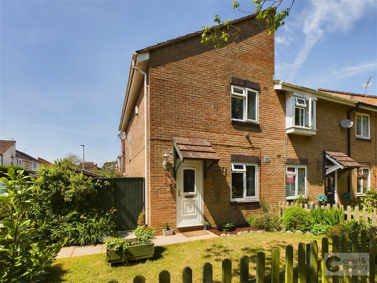 3 bed end of terrace house for sale in Valley Path, Newton Abbot  - Property Image 1