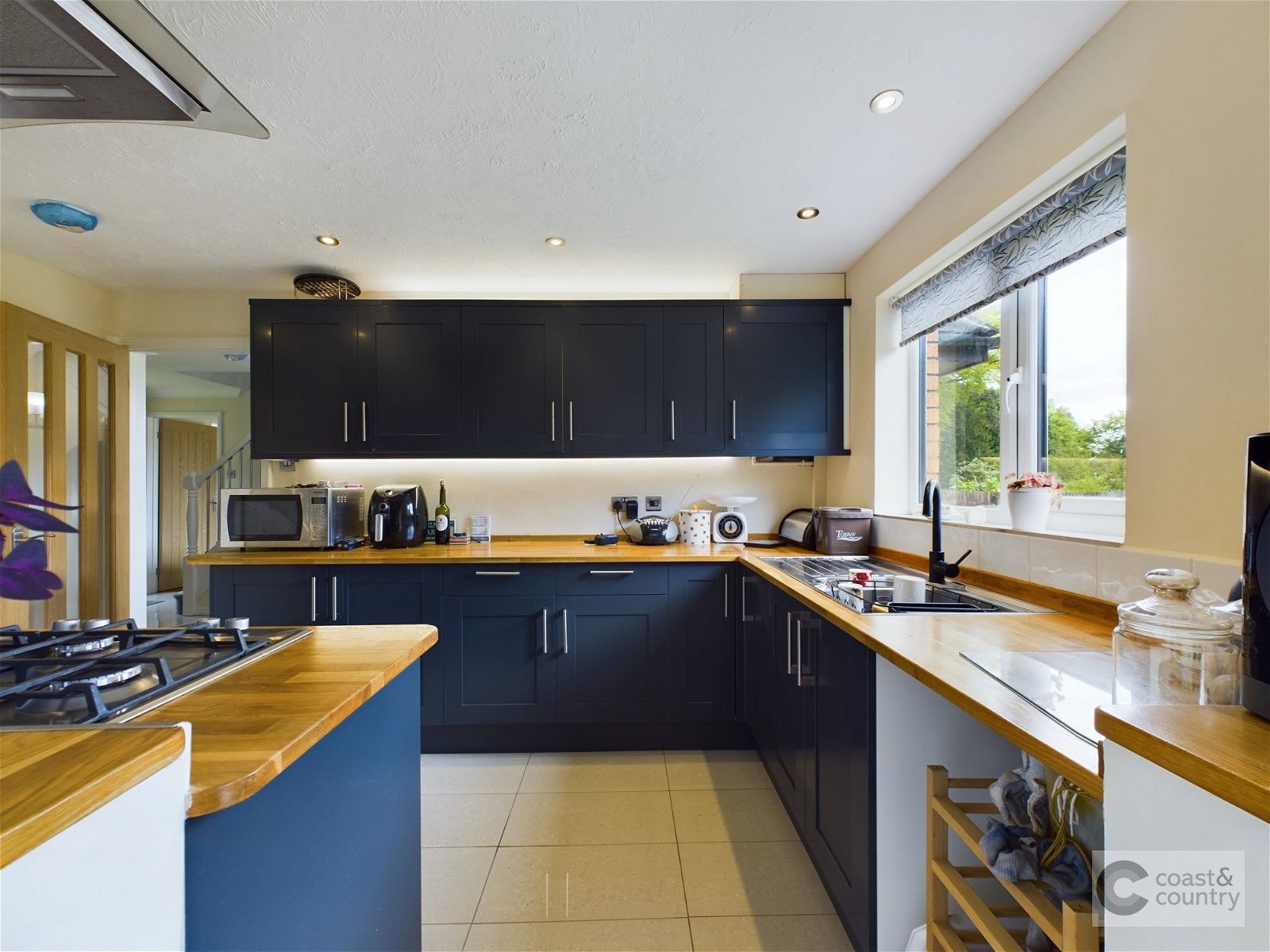 4 bed detached house for sale in Stoneleigh Close, Newton Abbot  - Property Image 5