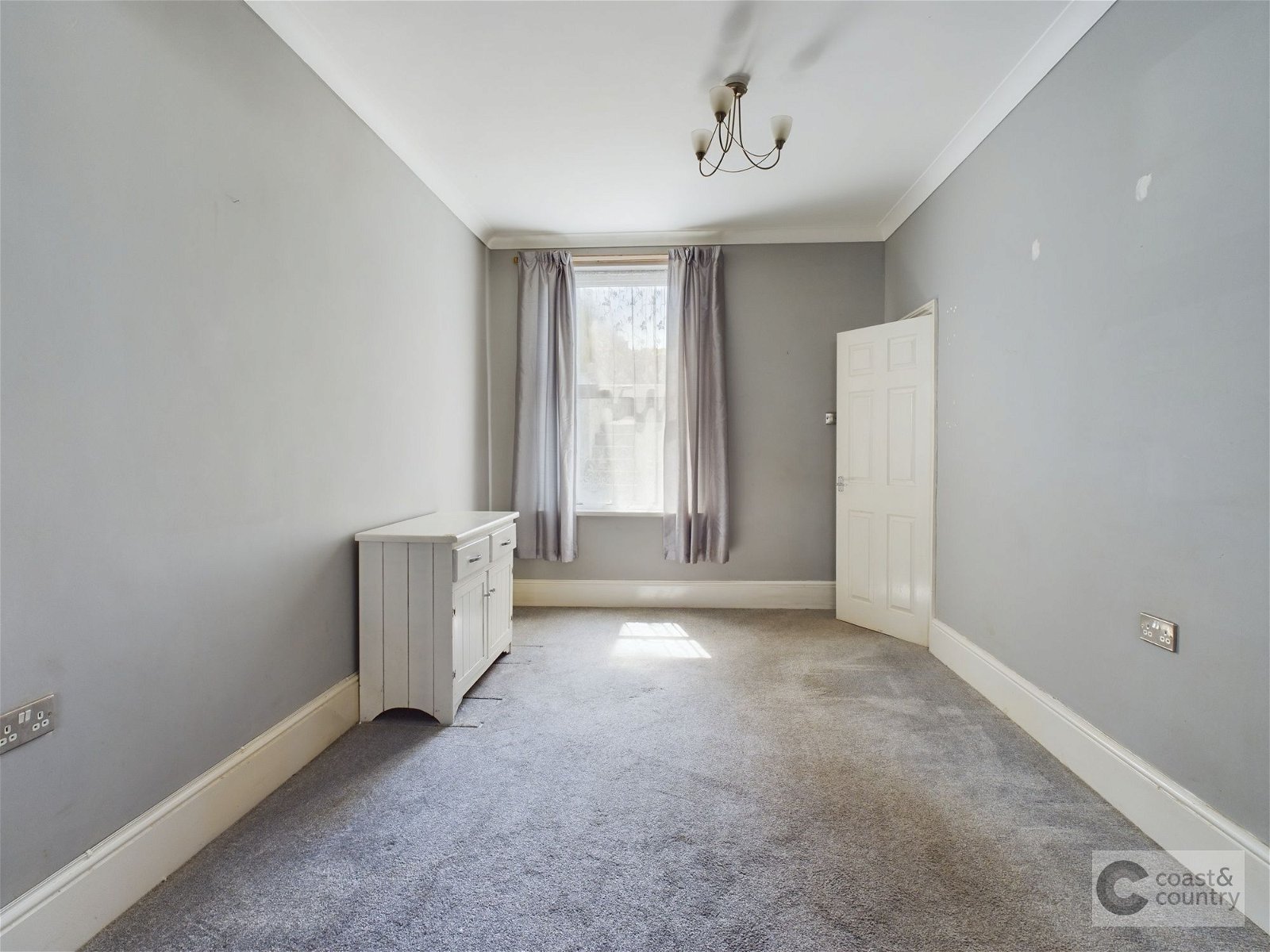 3 bed terraced house for sale in Westbourne Road, Torquay  - Property Image 3